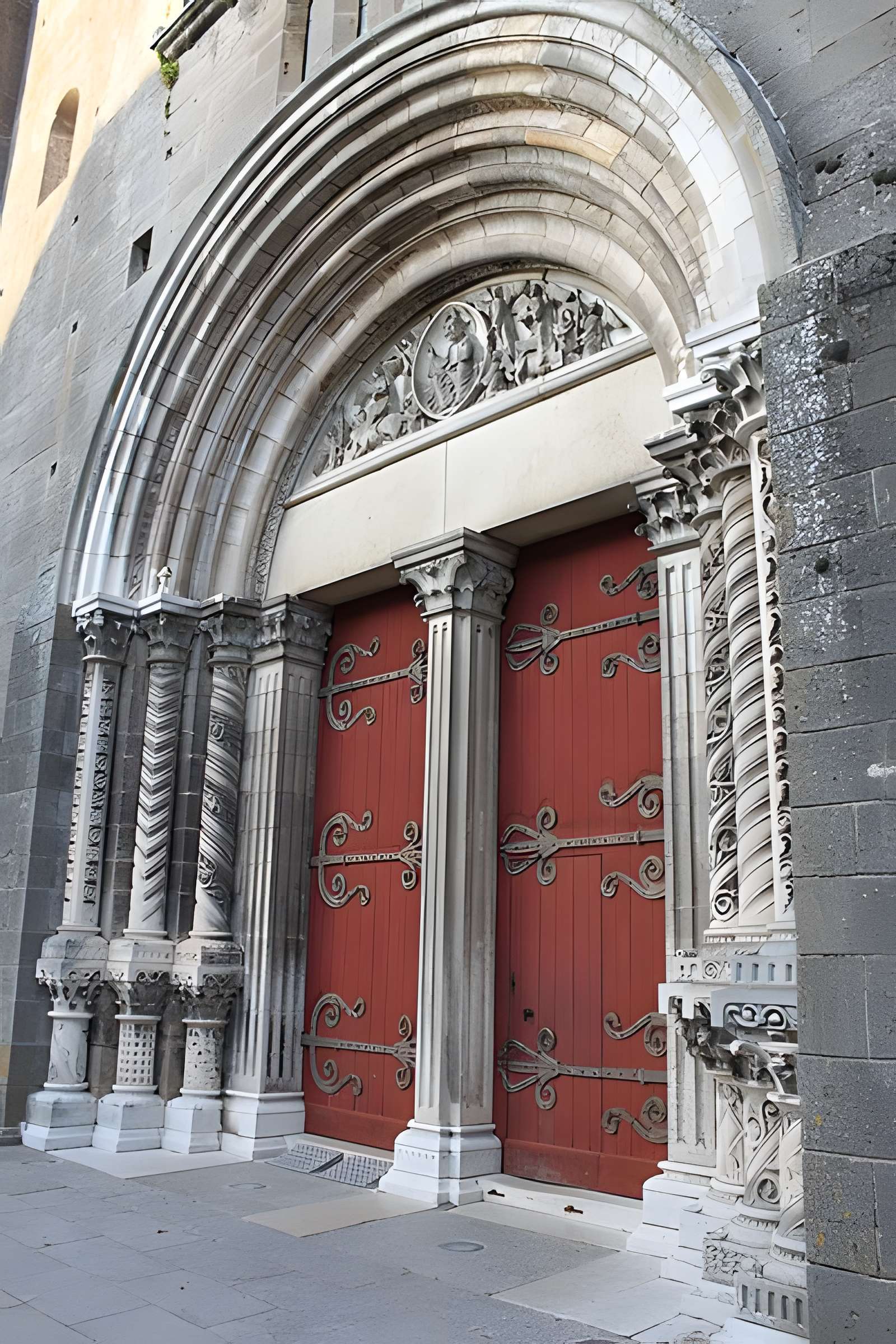 Basilique Saint-Andoche de Saulieu