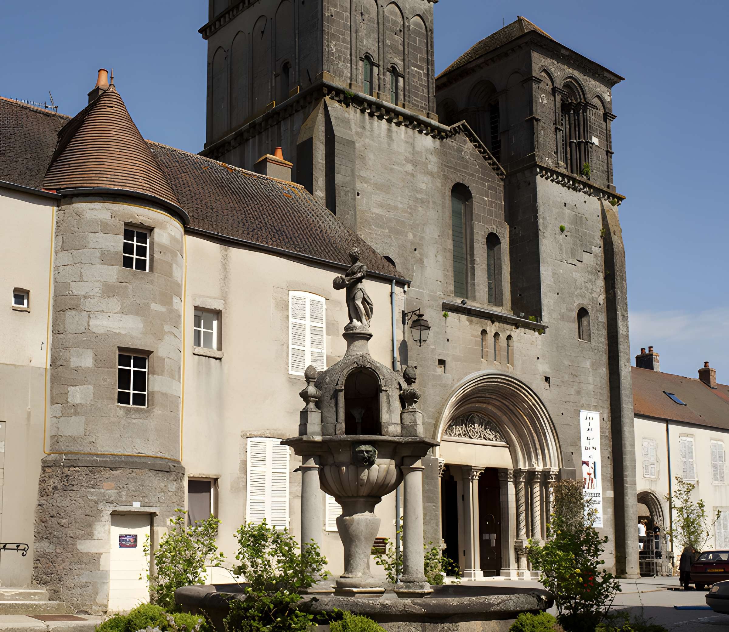 Basilique Saint-Andoche de Saulieu