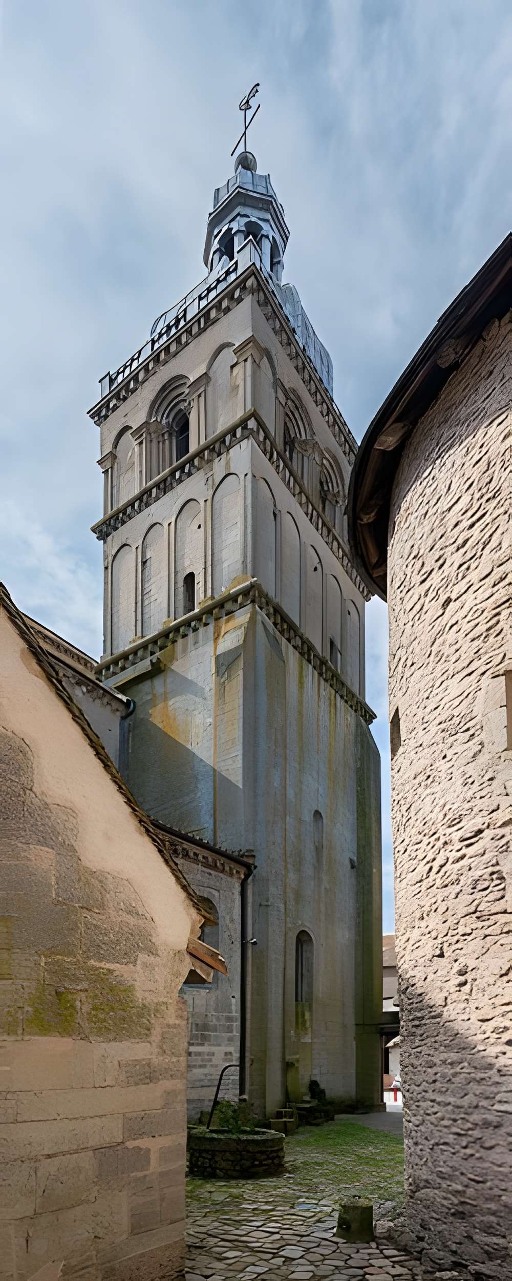 Basilique Saint-Andoche de Saulieu