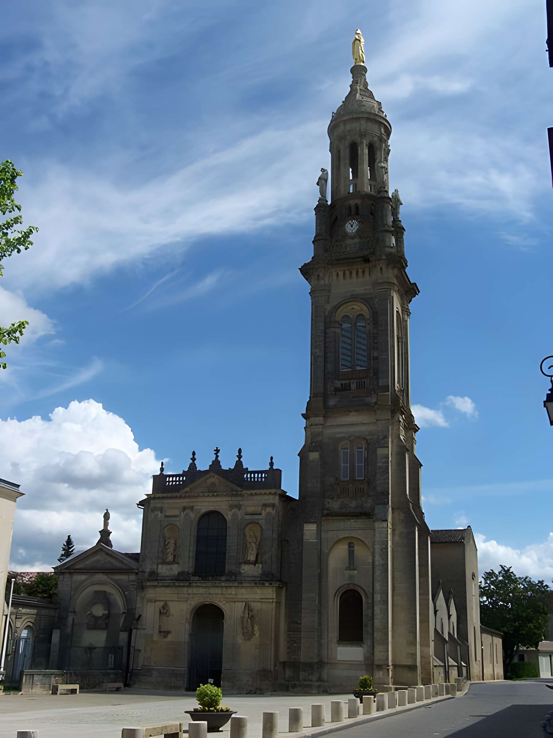 Basilique Notre-Dame de Verdelais 