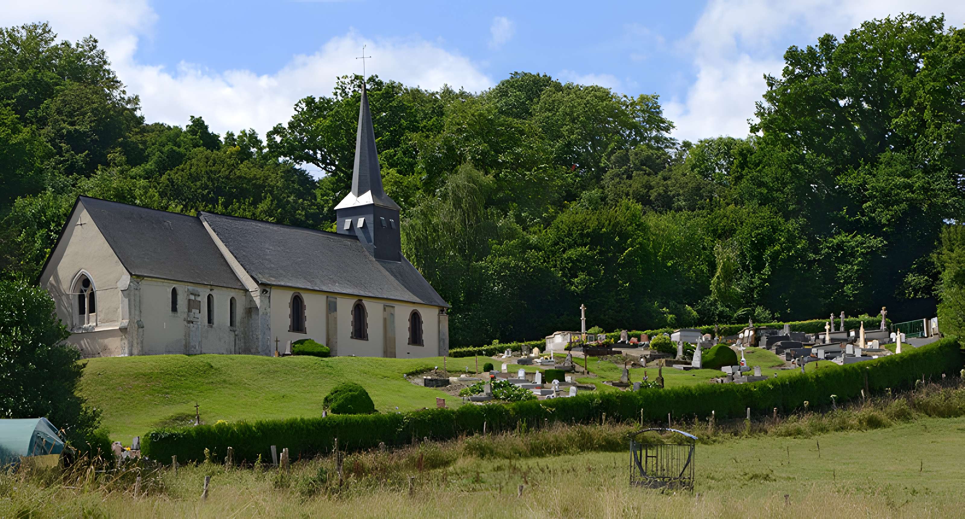 Église Saint-Martin-et-Saint-Pierre de Foulbec
