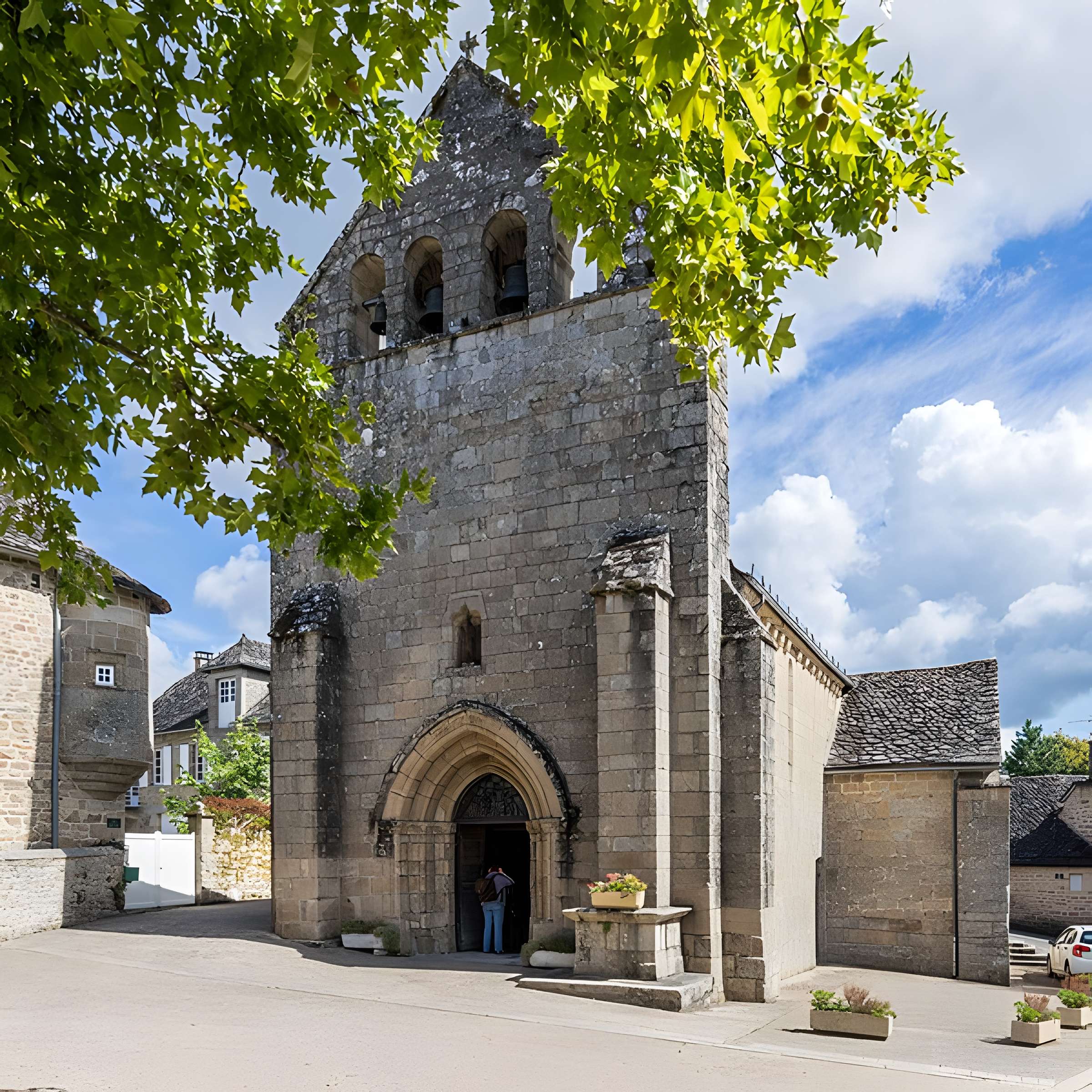 Église Saint-Maur de La Roche-Canillac