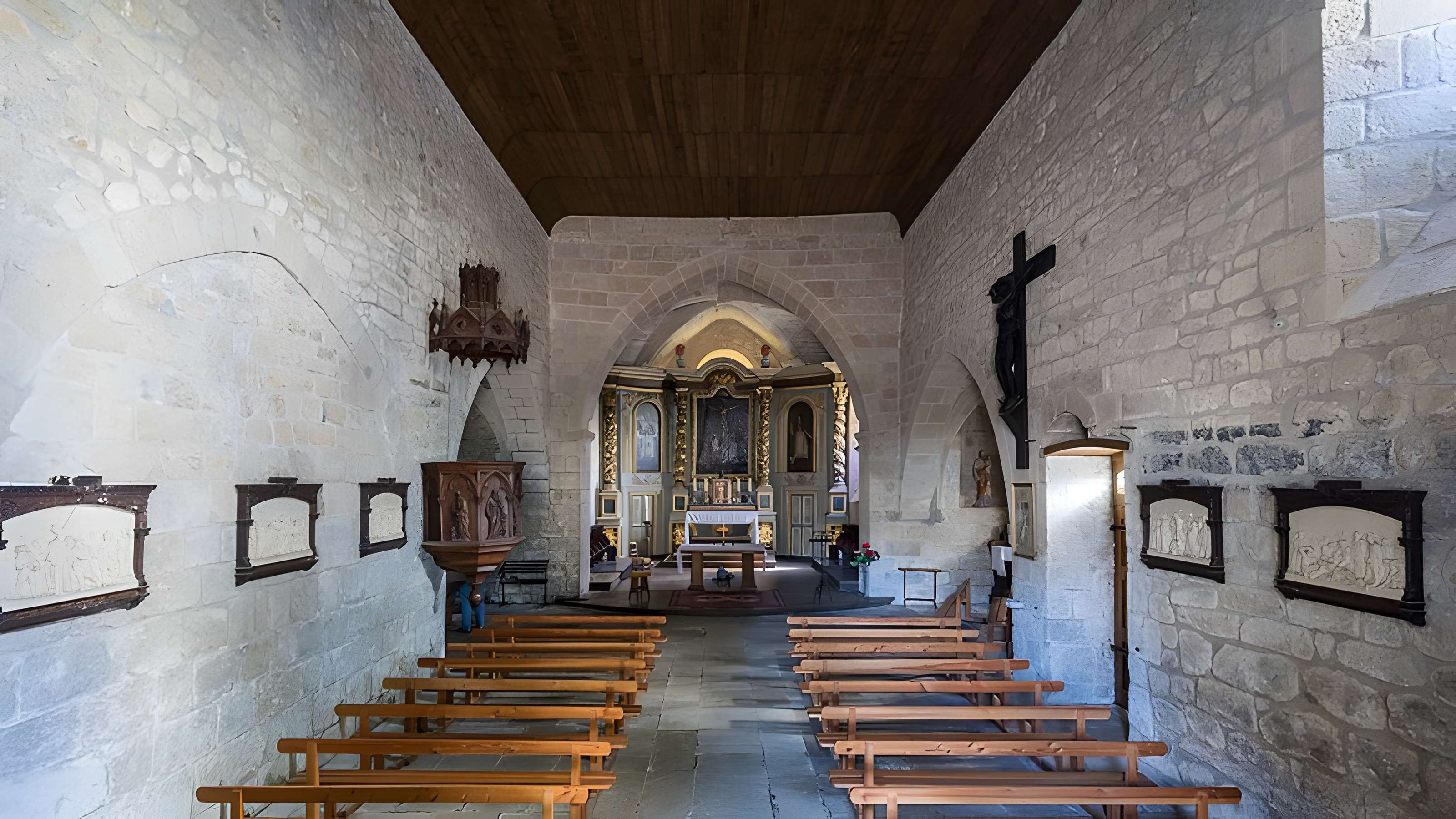 Église Saint-Maur de La Roche-Canillac