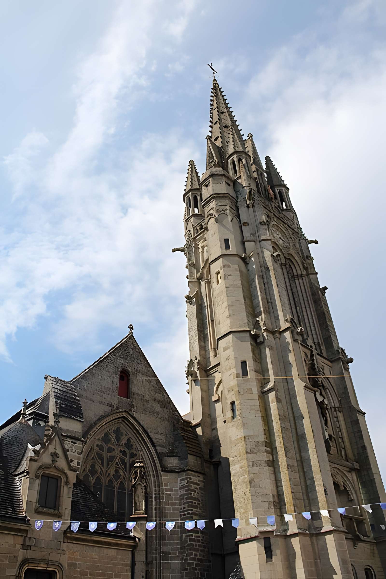 Basilique Notre-Dame du Roncier
