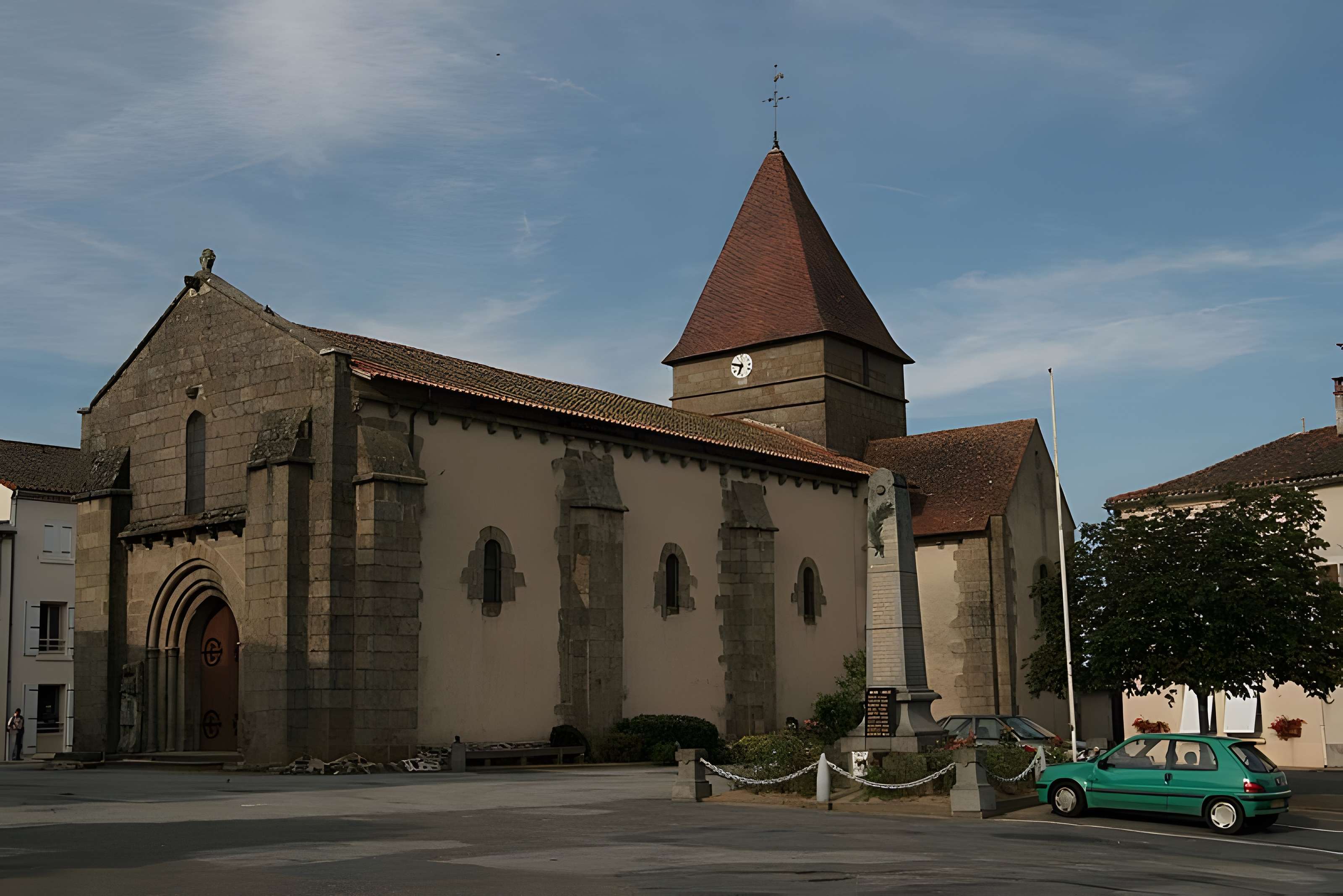 Église Saint-Maurice de Bussière-Poitevine 