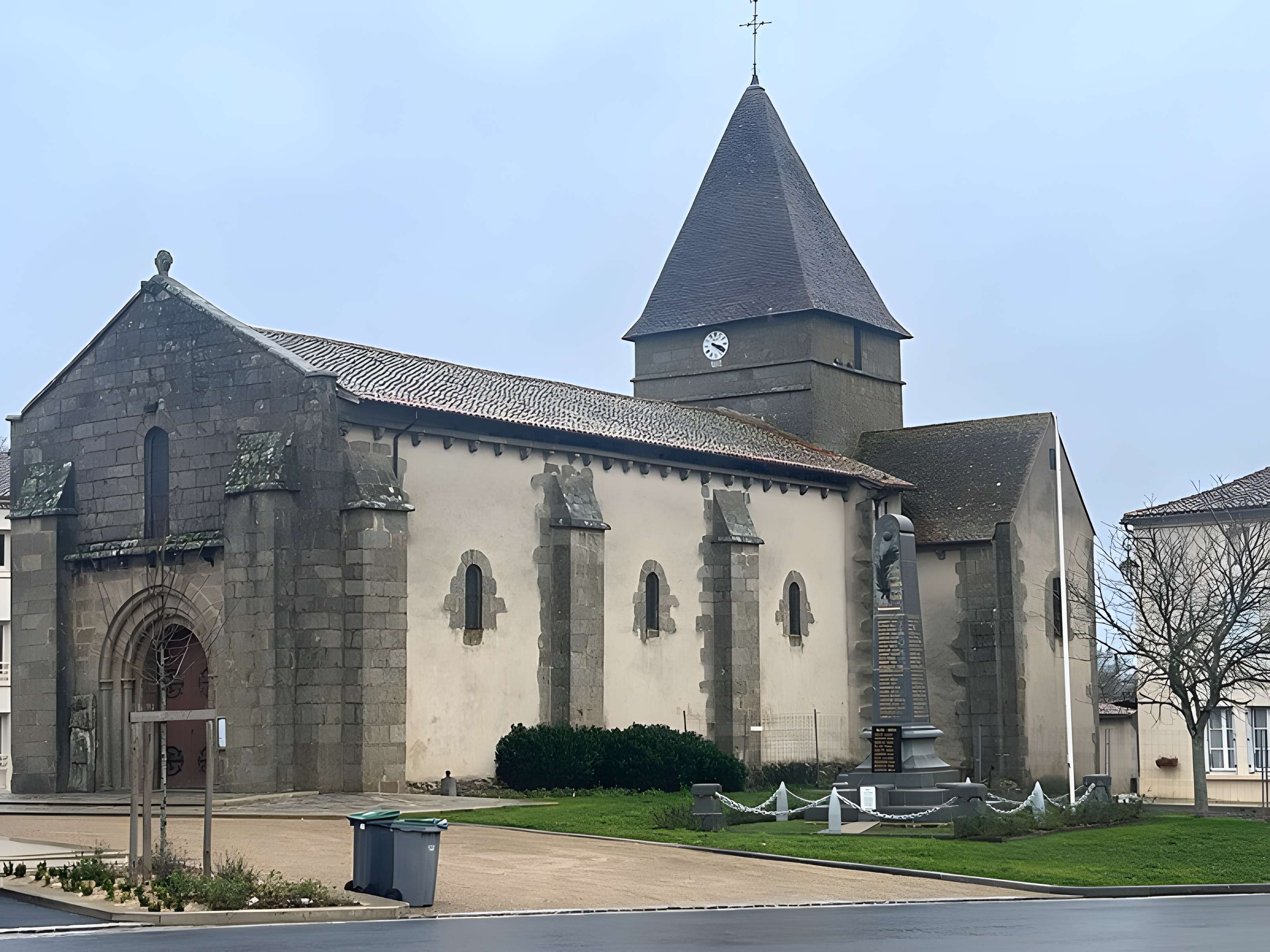 Église Saint-Maurice de Bussière-Poitevine