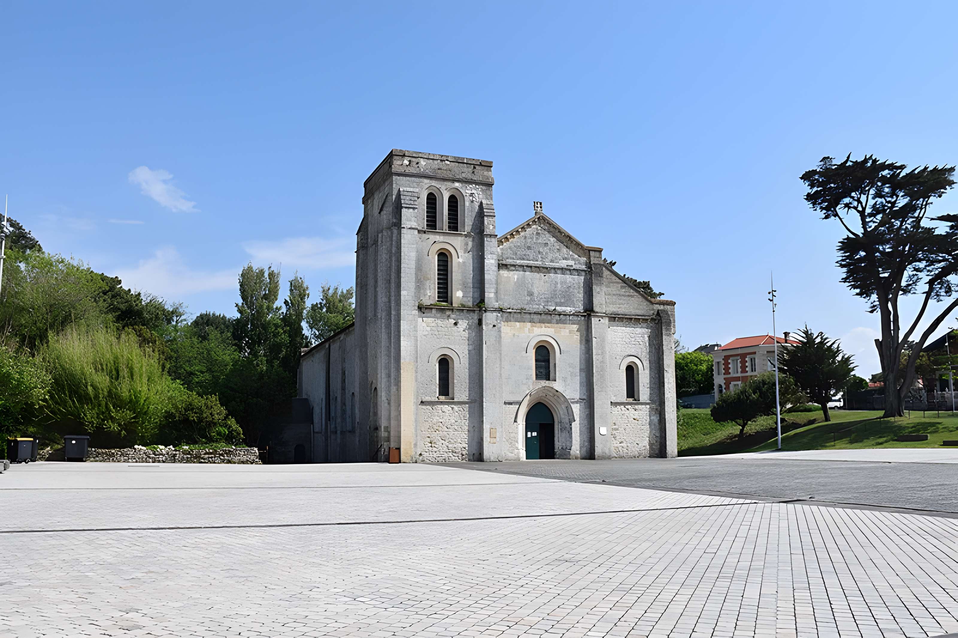 Basilique Notre-Dame-de-la-fin-des-Terres de Soulac-sur-Mer
