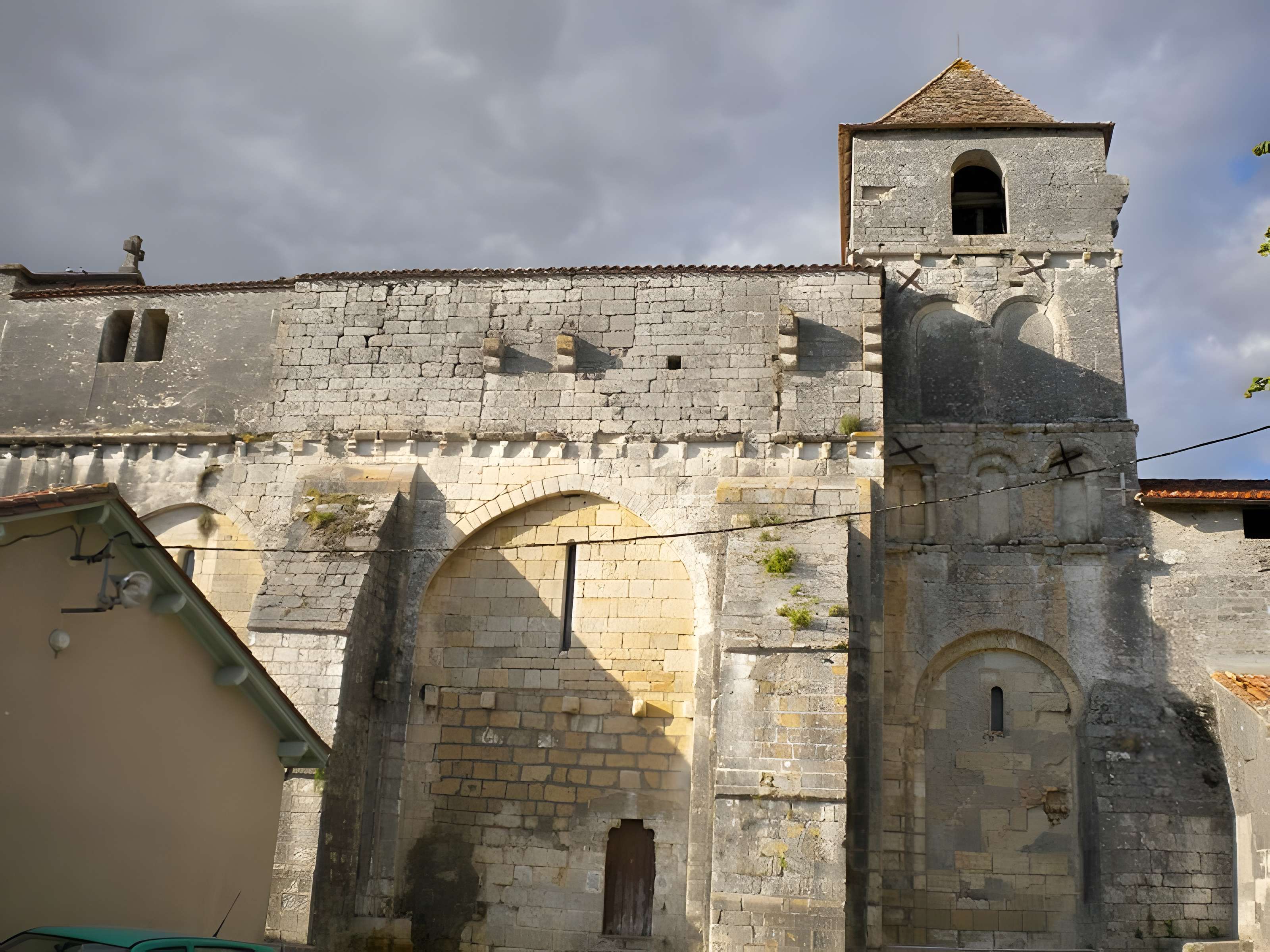 Église Saint-Maurice de Léguillac-de-Cercles 