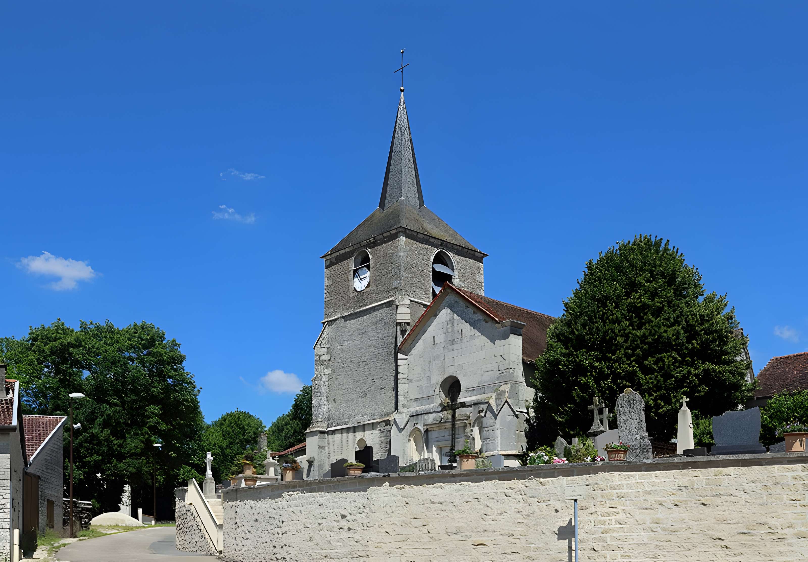 Église Saint-Maurice de Rouvres-les-Vignes