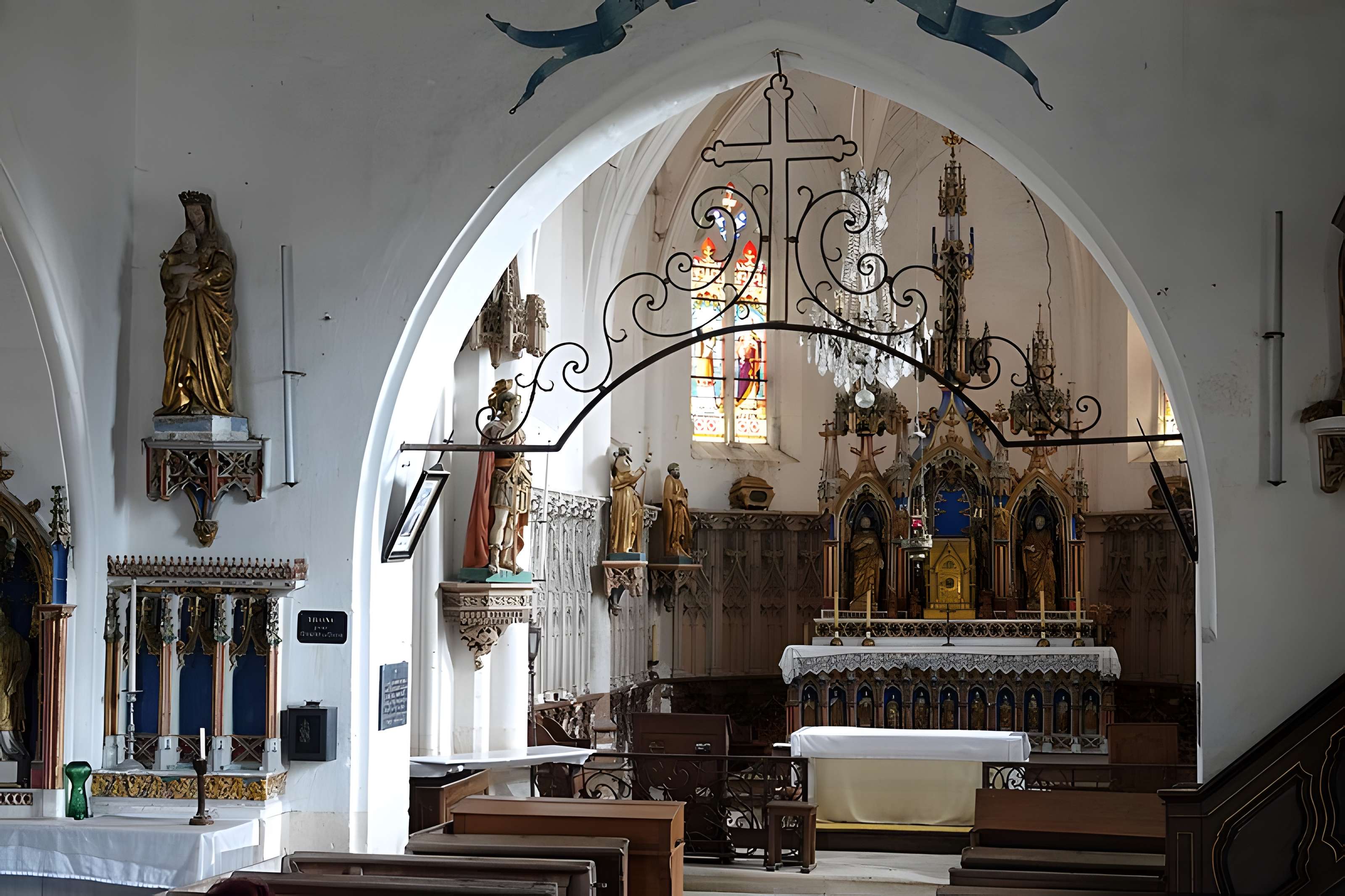 Église Saint-Maurice de Rouvres-les-Vignes