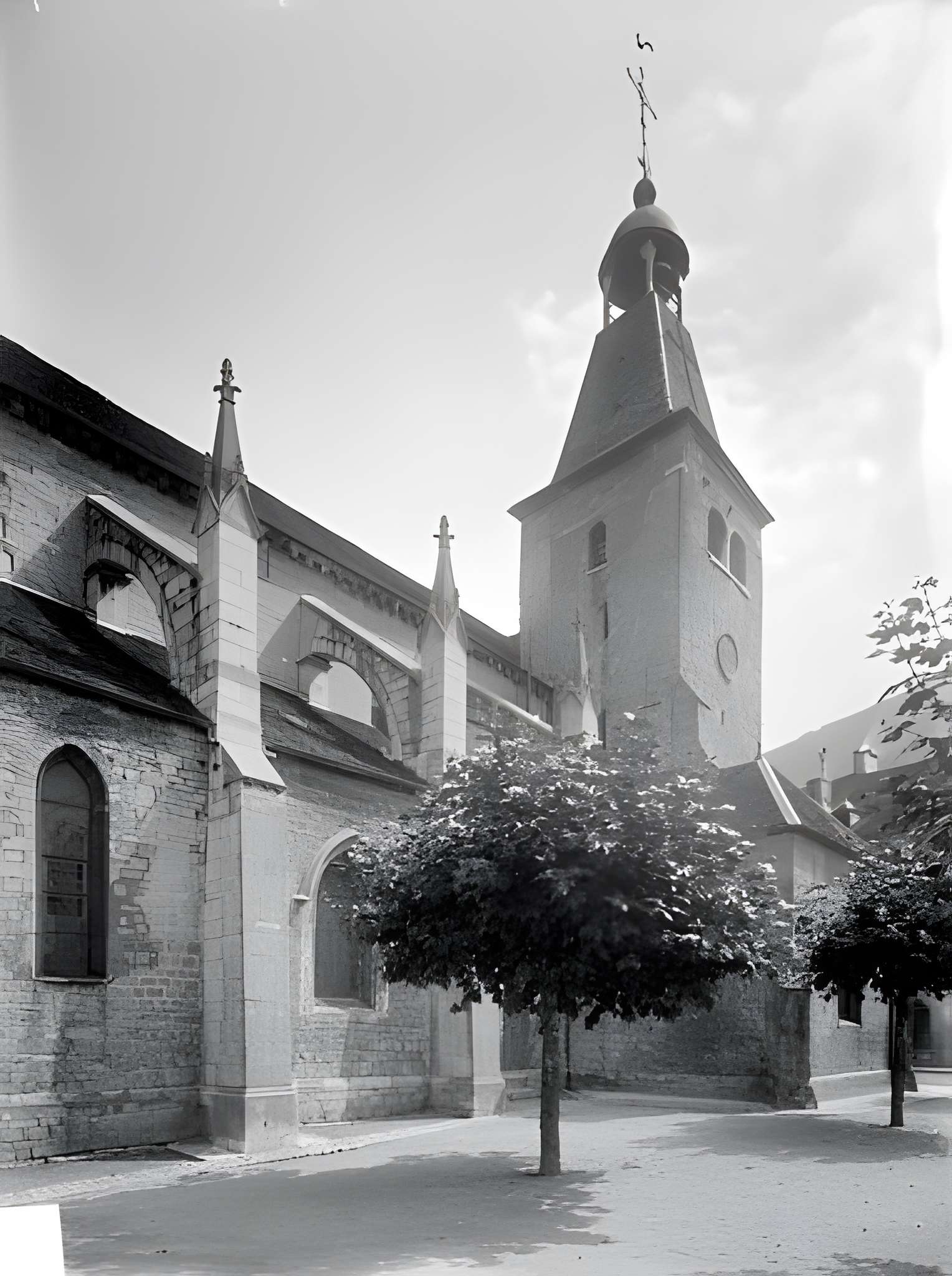 Église Saint-Maurice de Salins-les-Bains
