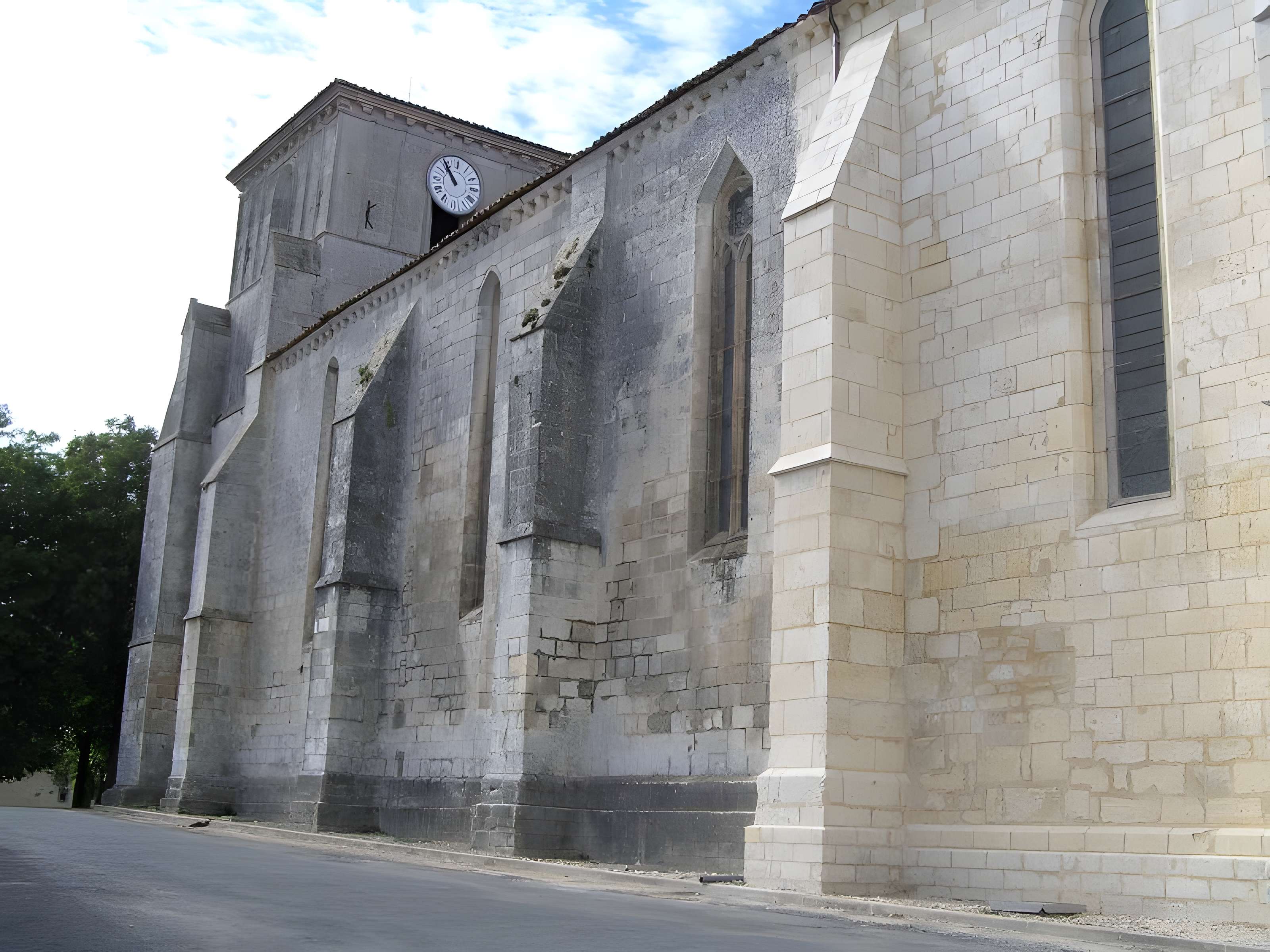 Église Saint-Maurice de Salles-d'Angles
