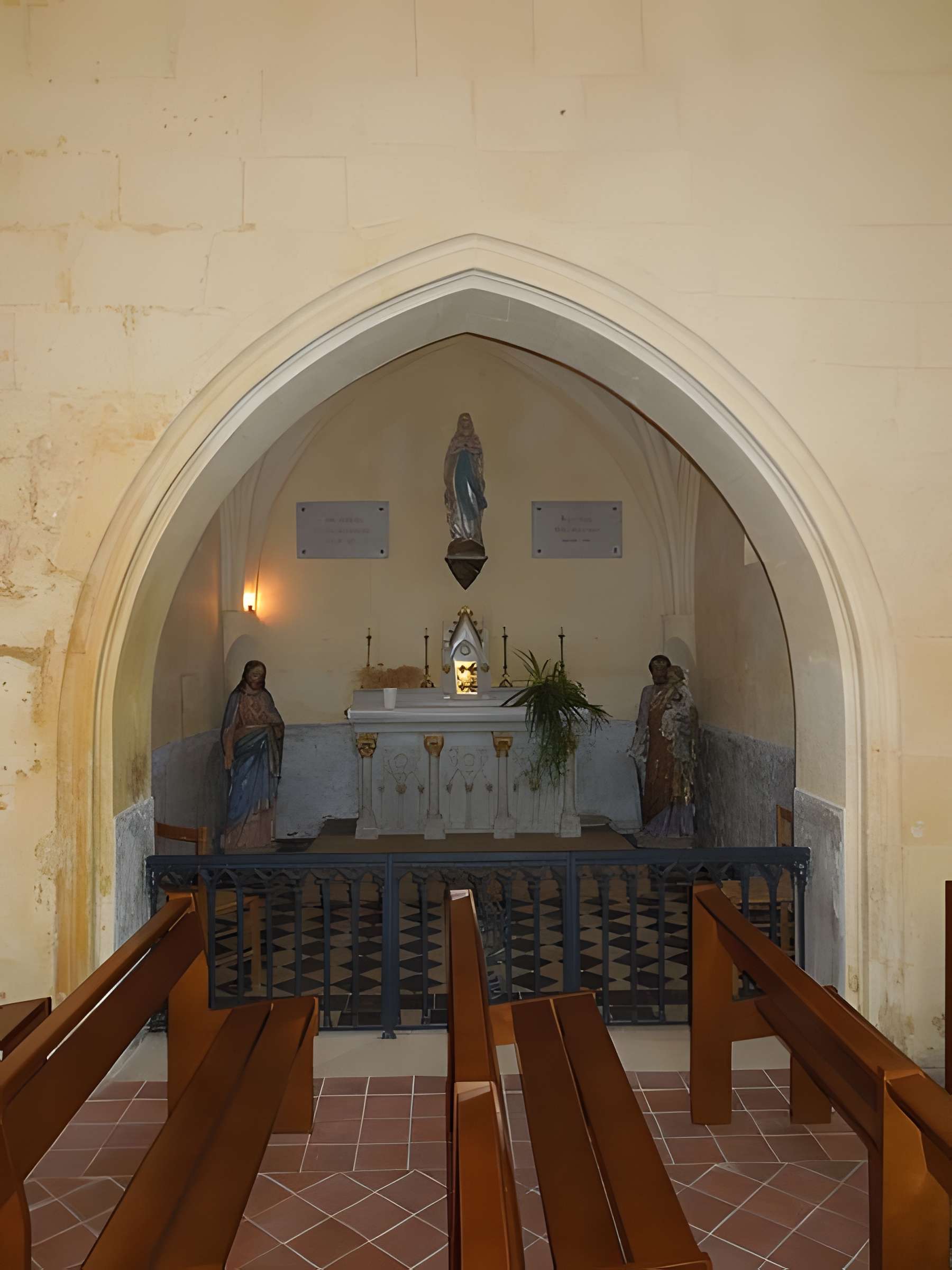 Église Saint-Maurice de Salles-d'Angles