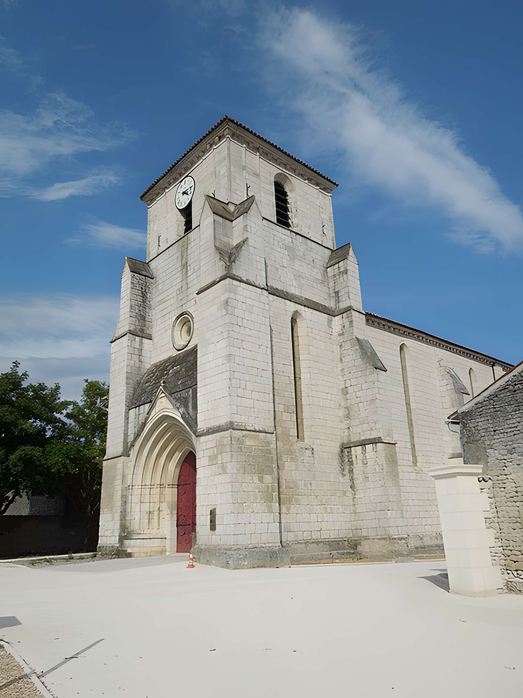 Église Saint-Maurice de Salles-d'Angles