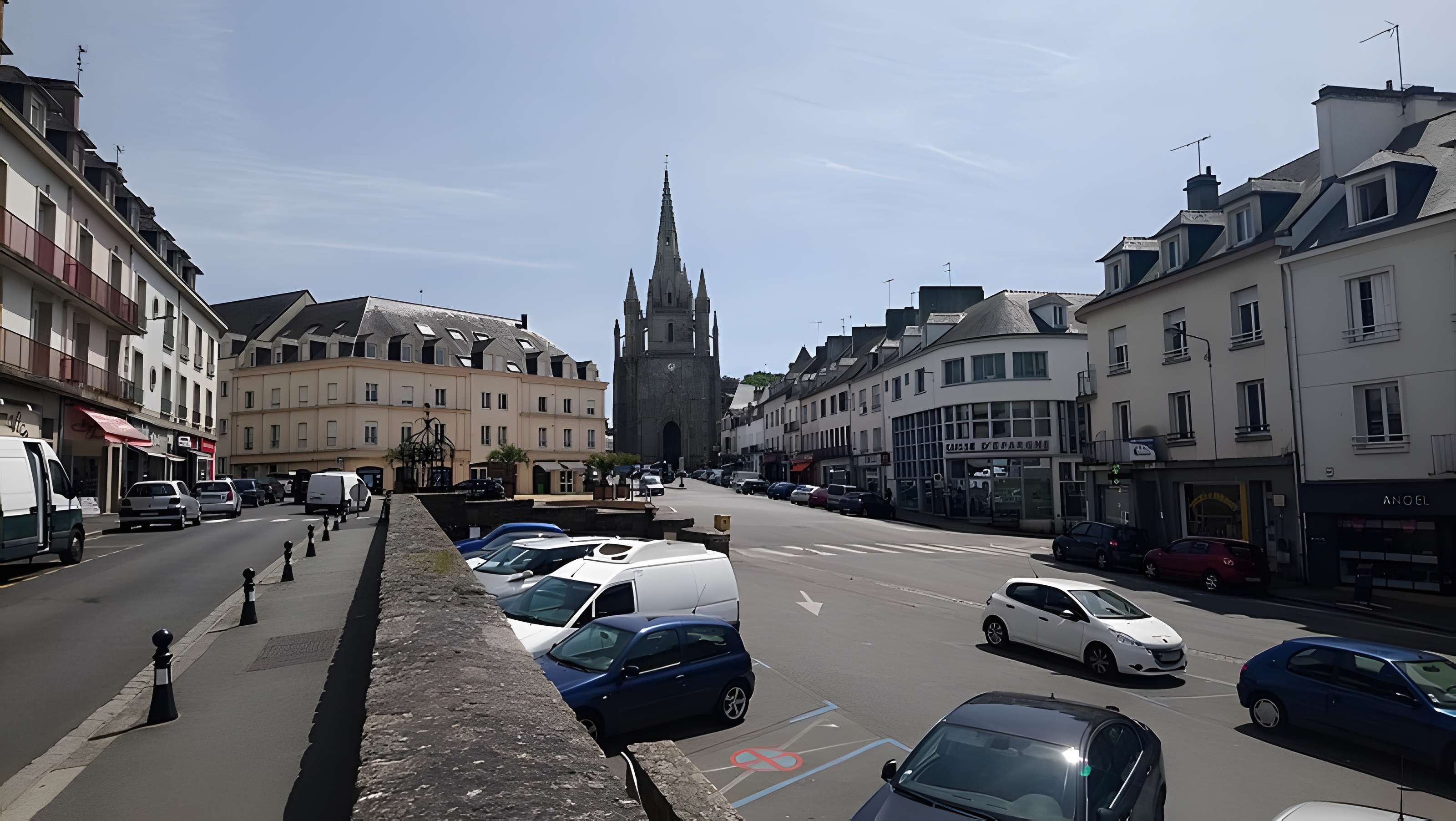 Basilique Notre-Dame-de-Paradis de Hennebont