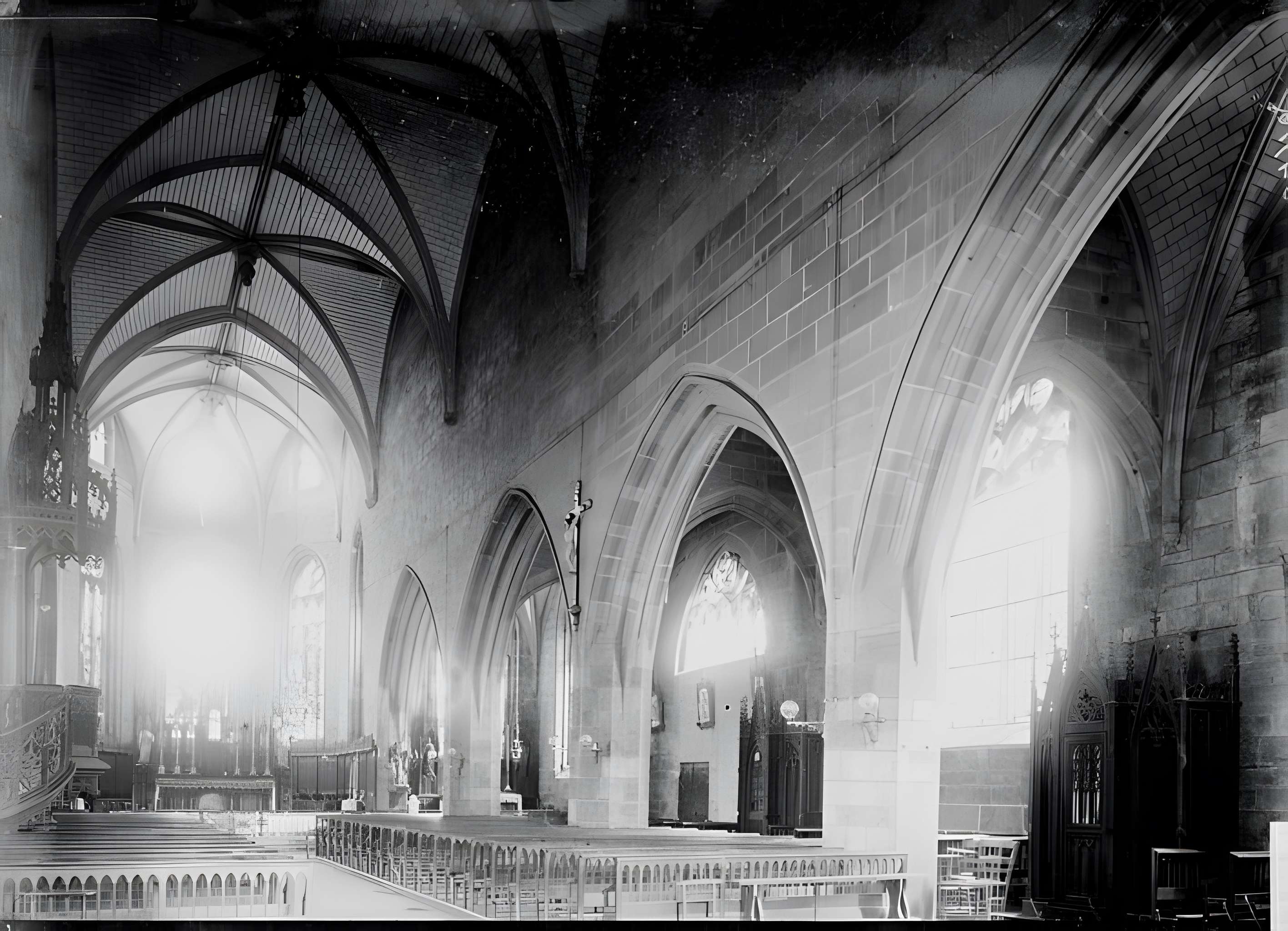 Basilique Notre-Dame-de-Paradis de Hennebont