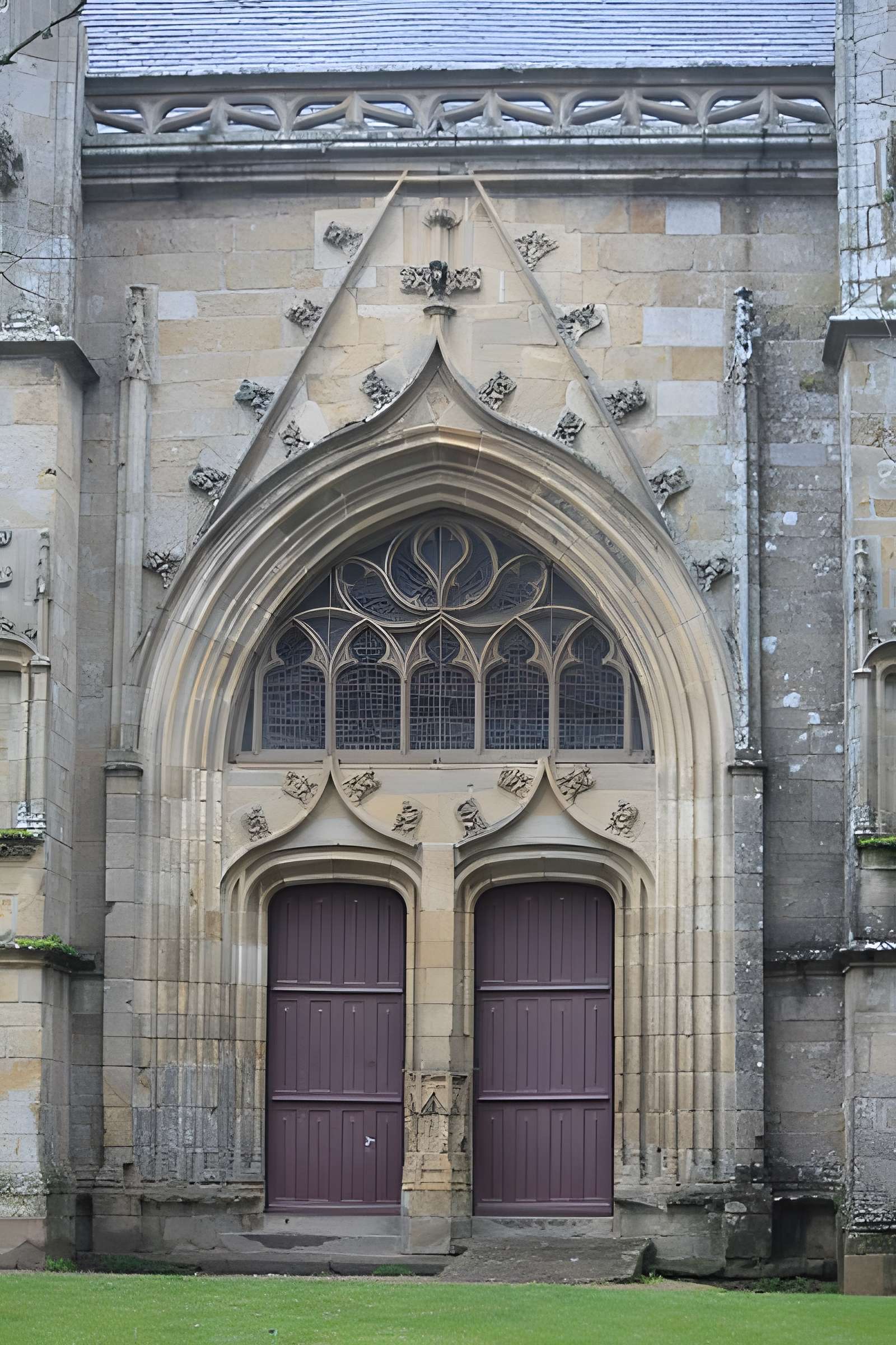 Basilique Notre-Dame-de-Paradis de Hennebont