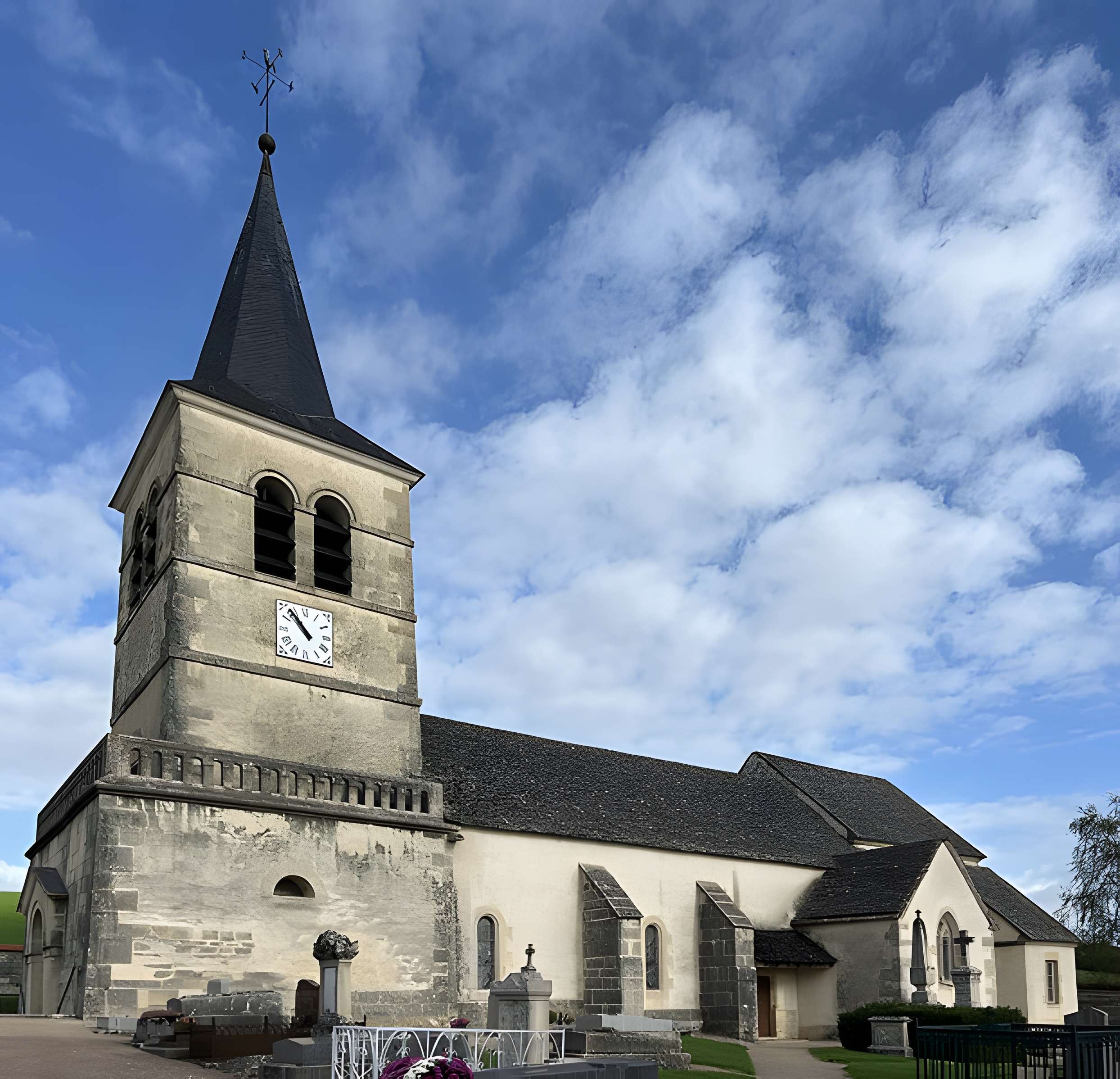 Église Saint-Maurice de Villiers-les-Hauts