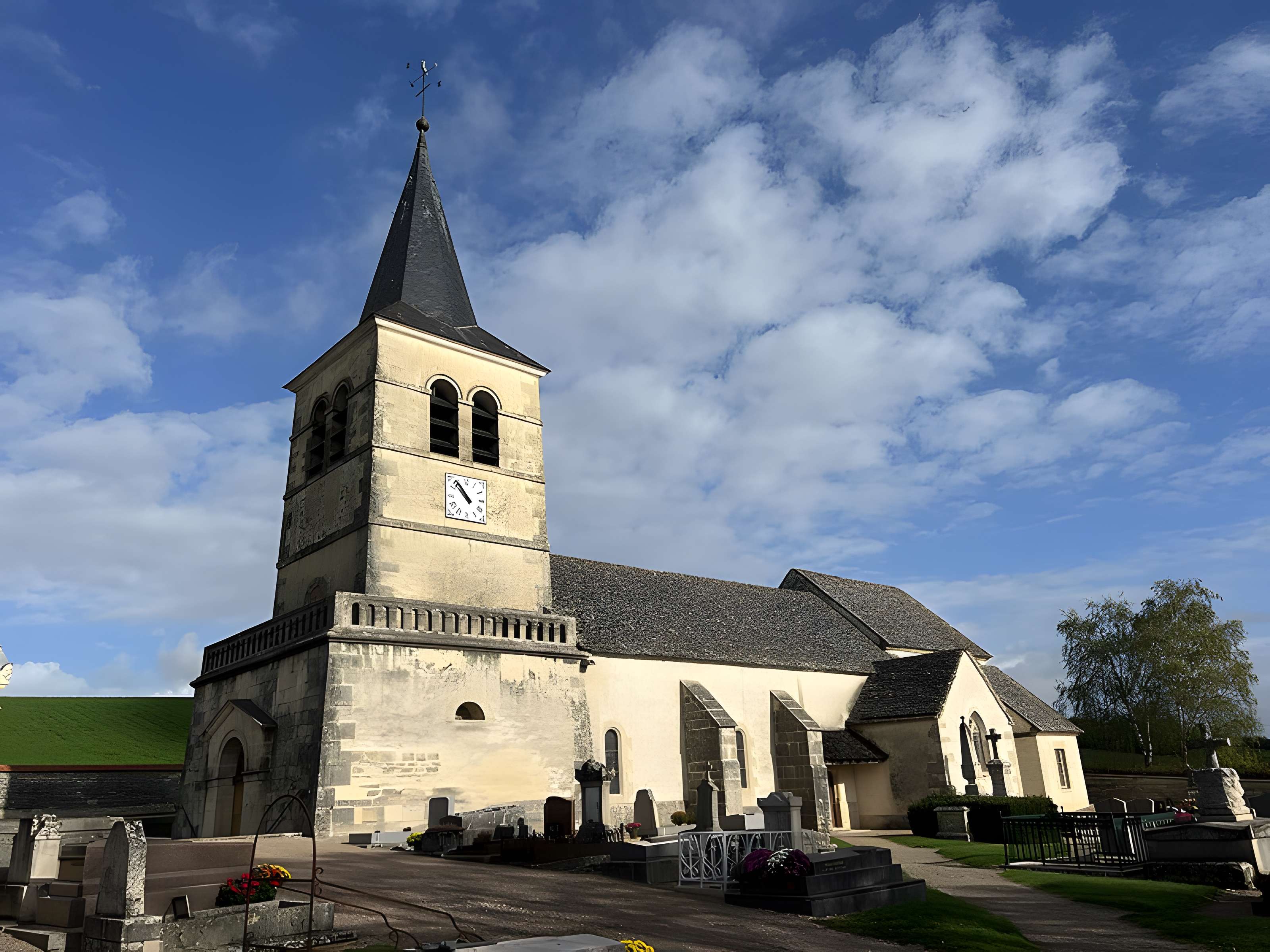 Église Saint-Maurice de Villiers-les-Hauts