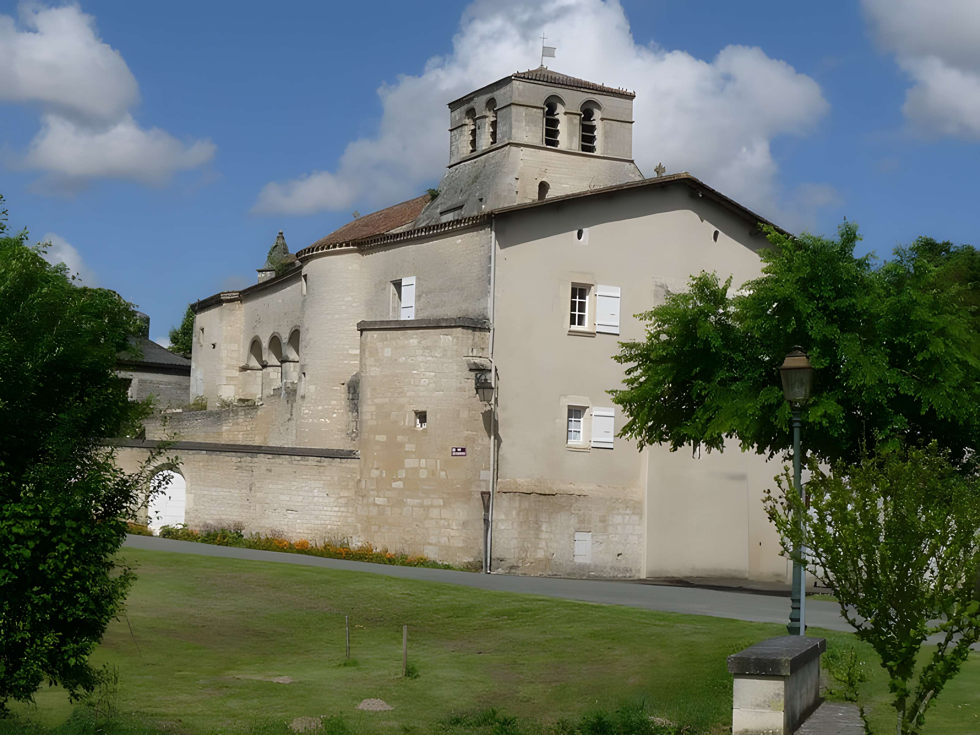Église Saint-Maurice d'Échallat