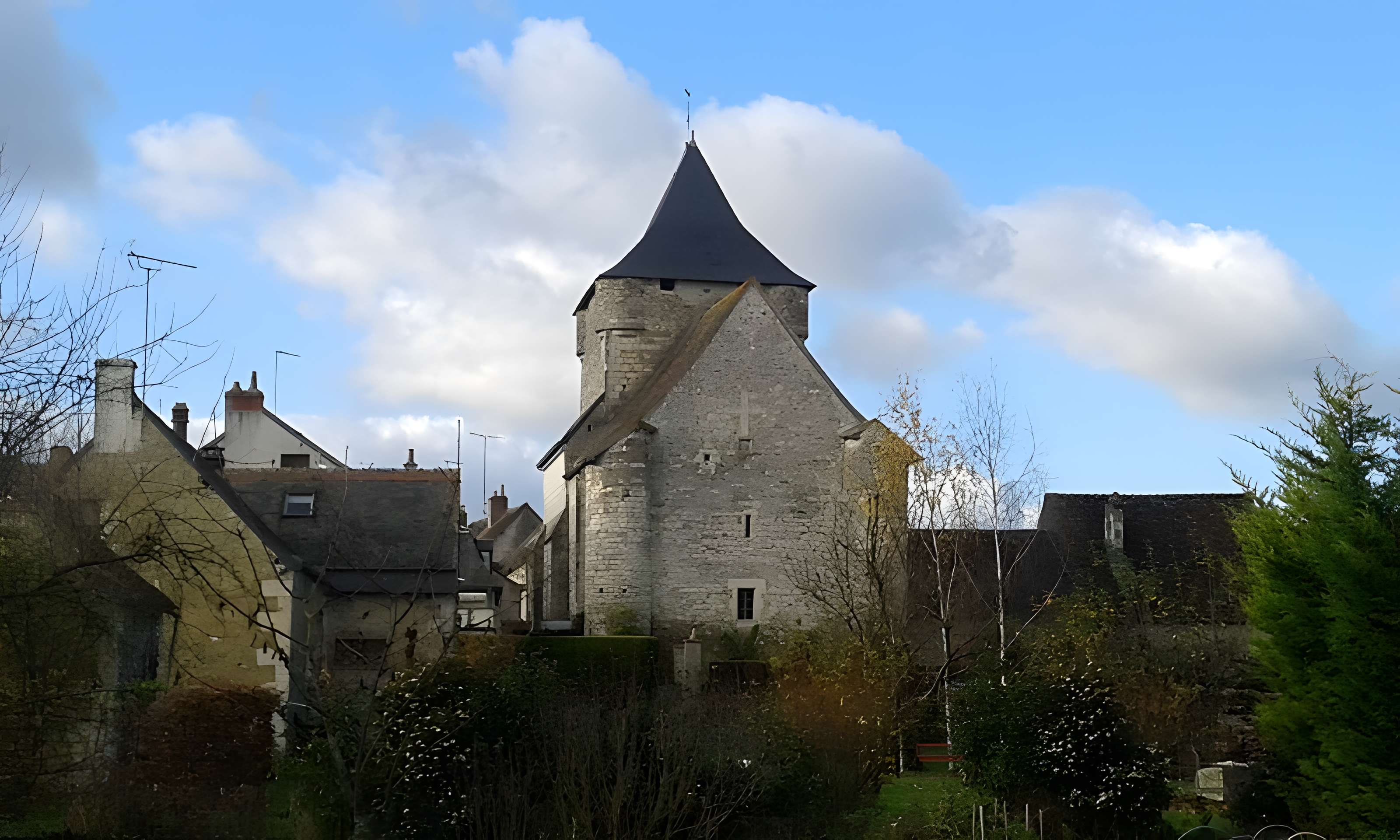 Église Saint-Maurice d'Esves-le-Moutier
