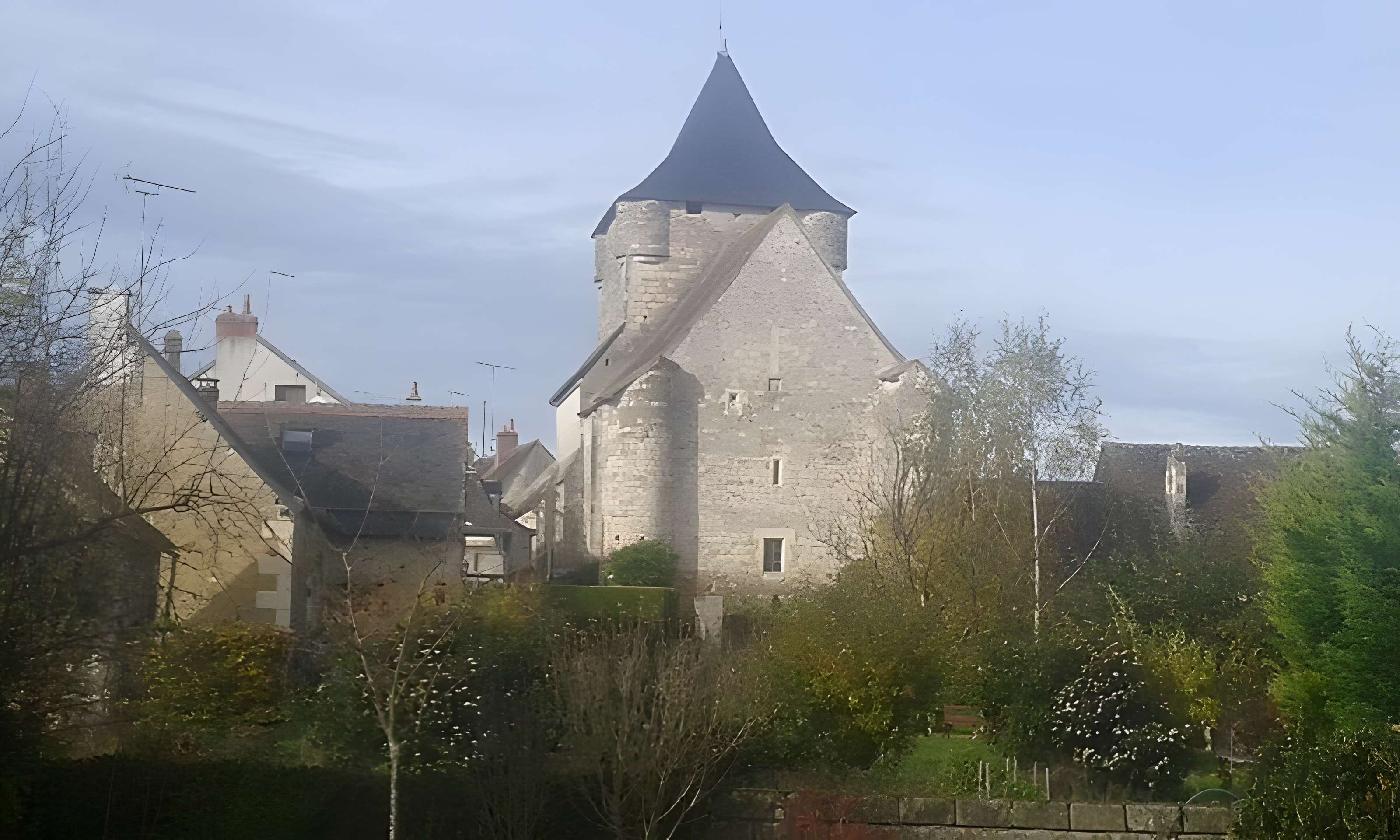Église Saint-Maurice d'Esves-le-Moutier