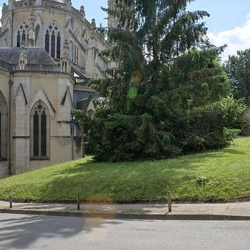 Basilique Notre-Dame-des-Enfants de Châteauneuf-sur-Cher