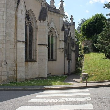 Basilique Notre-Dame-des-Enfants de Châteauneuf-sur-Cher