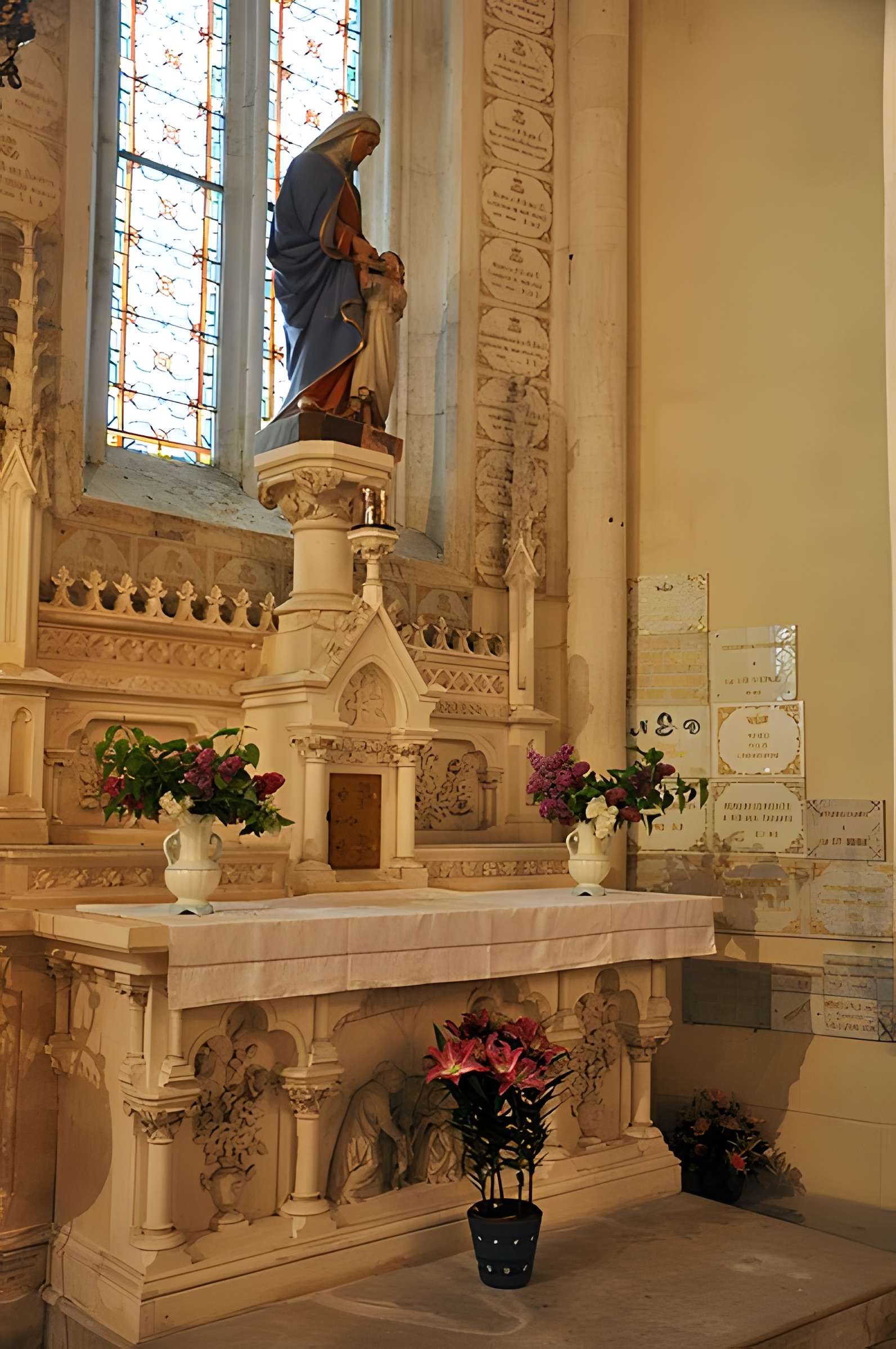 Basilique Notre-Dame-des-Enfants de Châteauneuf-sur-Cher