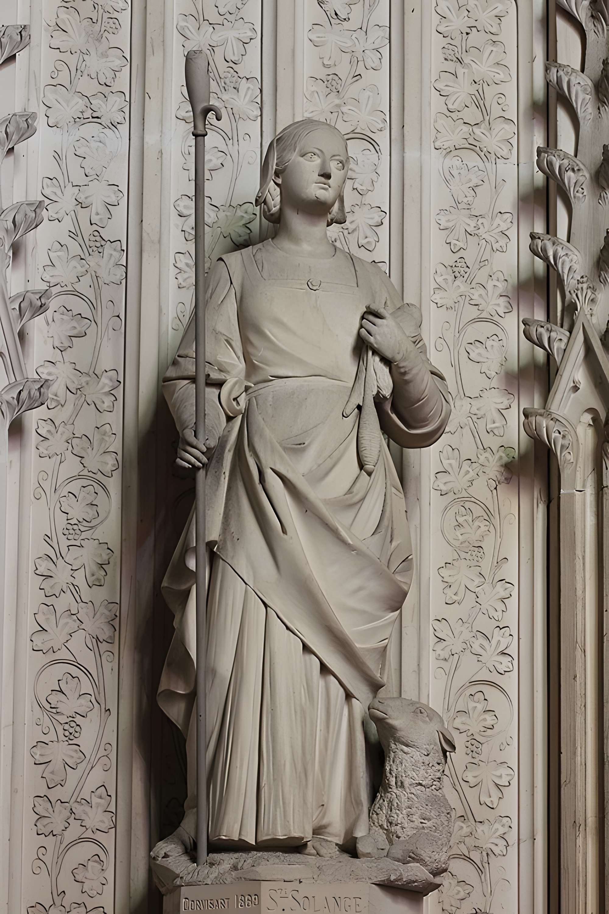Basilique Notre-Dame-des-Enfants de Châteauneuf-sur-Cher