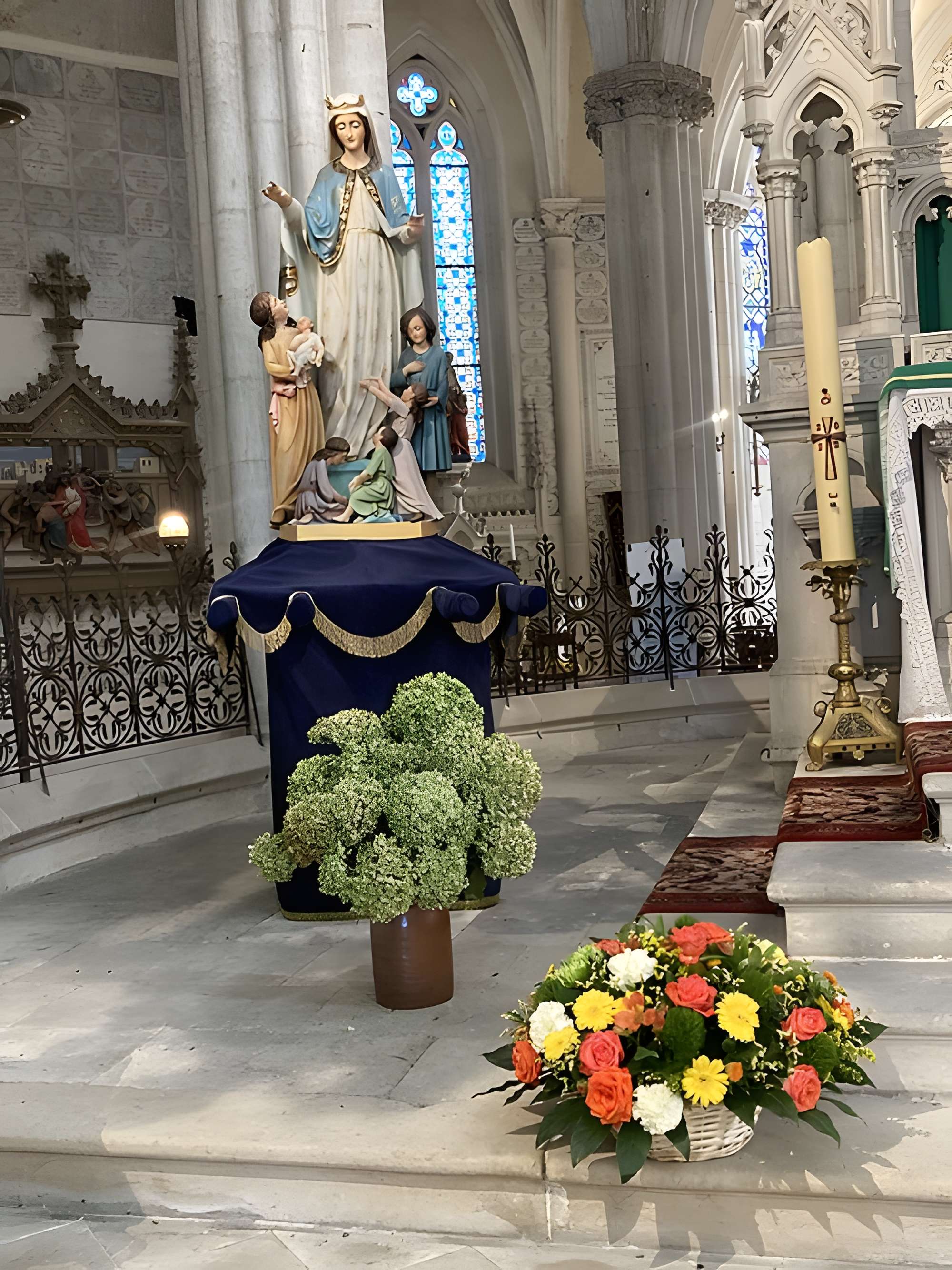 Basilique Notre-Dame-des-Enfants de Châteauneuf-sur-Cher