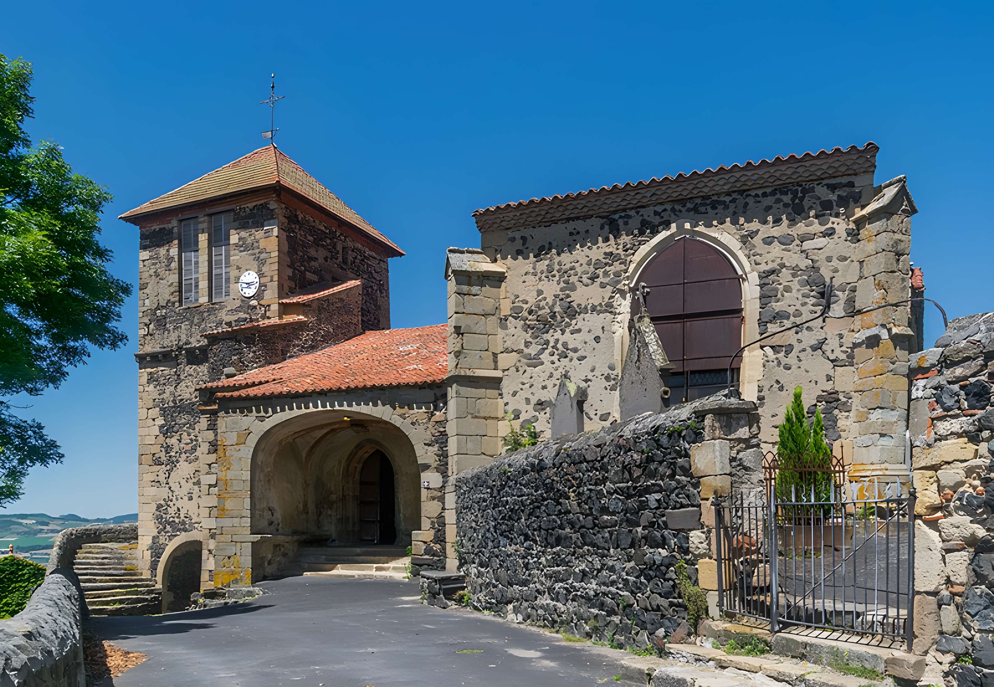 Église Saint-Maurice d'Usson
