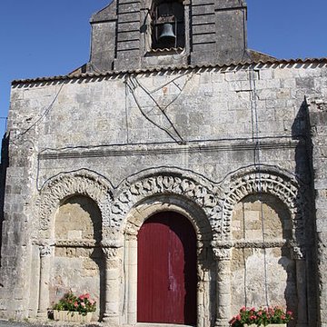 Église Saint-Maxime dAntezant-la-Chapelle