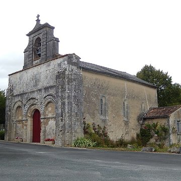 Église Saint-Maxime dAntezant-la-Chapelle
