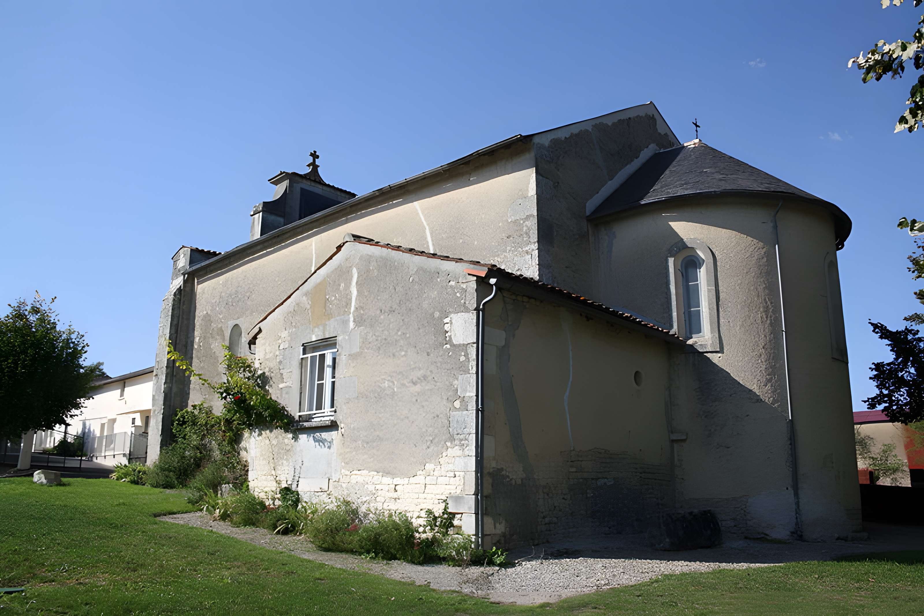 Église Saint-Maxime d'Antezant-la-Chapelle