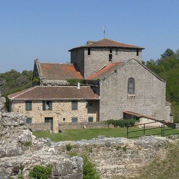 Église Saint-Maxime de Confolens