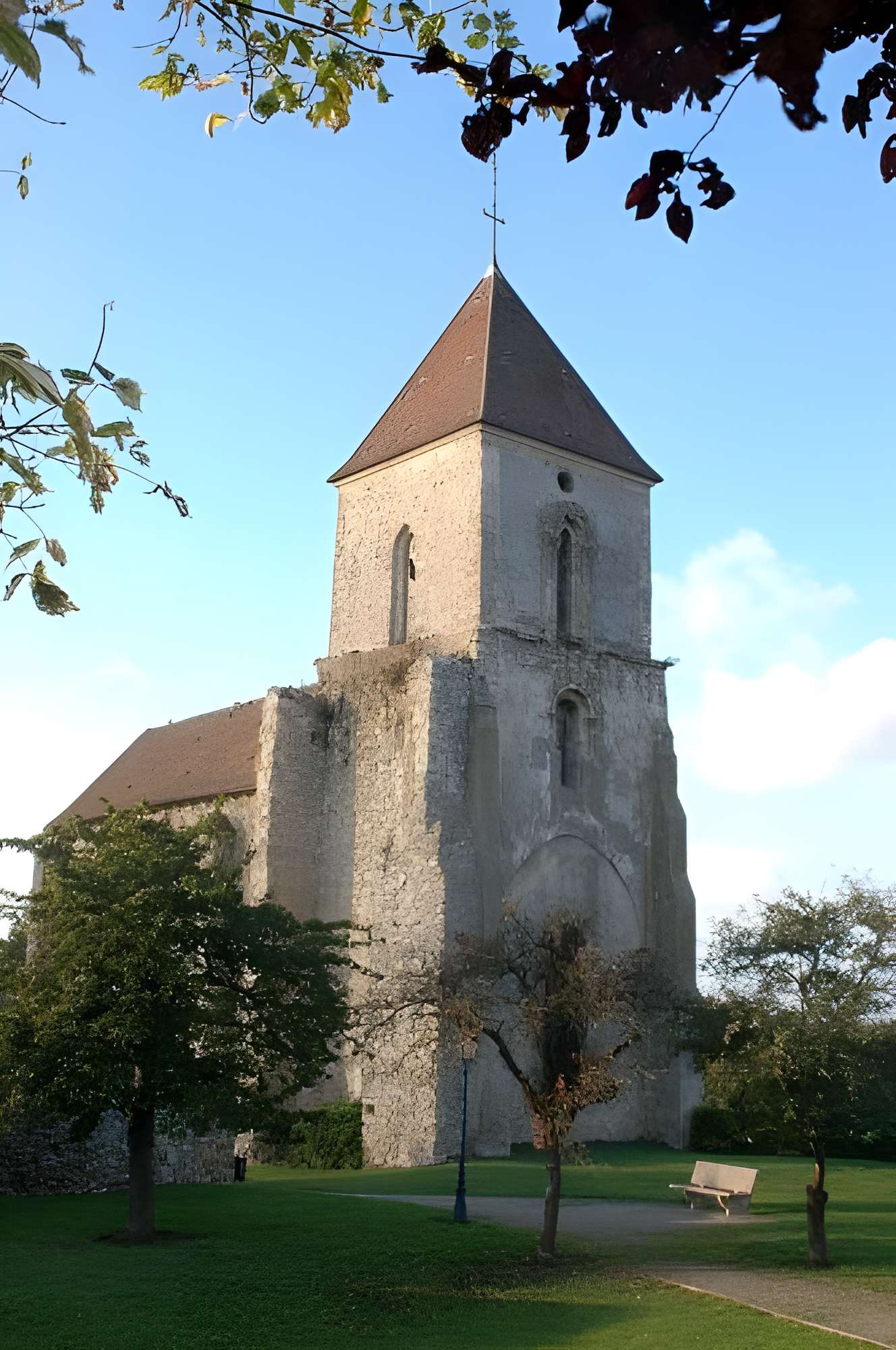Église Saint-Maxime de Saint-Mesmes 