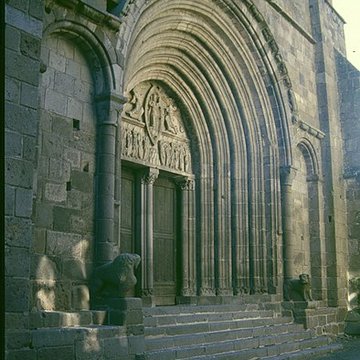 Basilique Notre-Dame-des-Miracles de Mauriac
