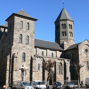 Basilique Notre-Dame-des-Miracles de Mauriac