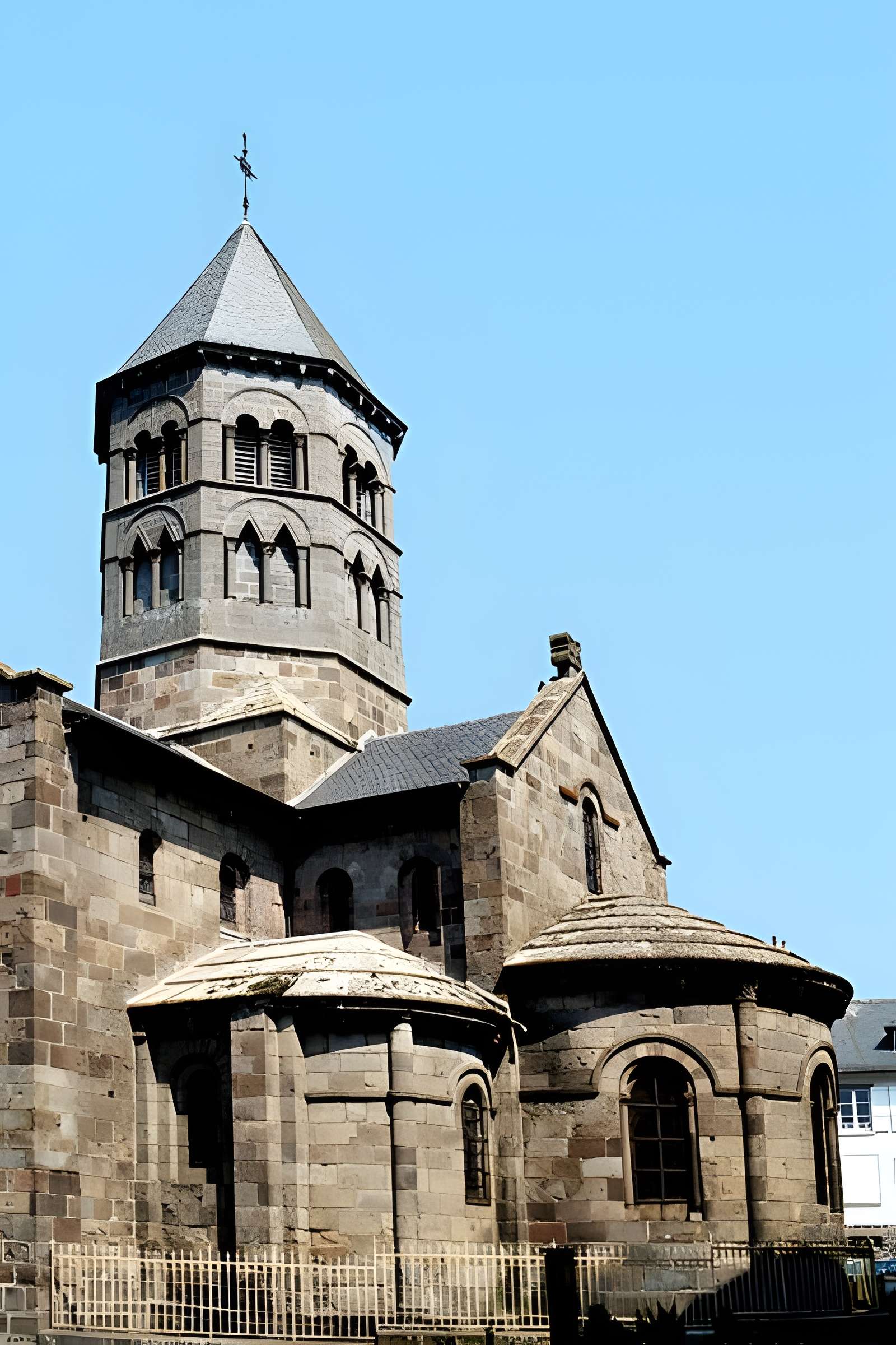 Basilique Notre-Dame-des-Miracles de Mauriac