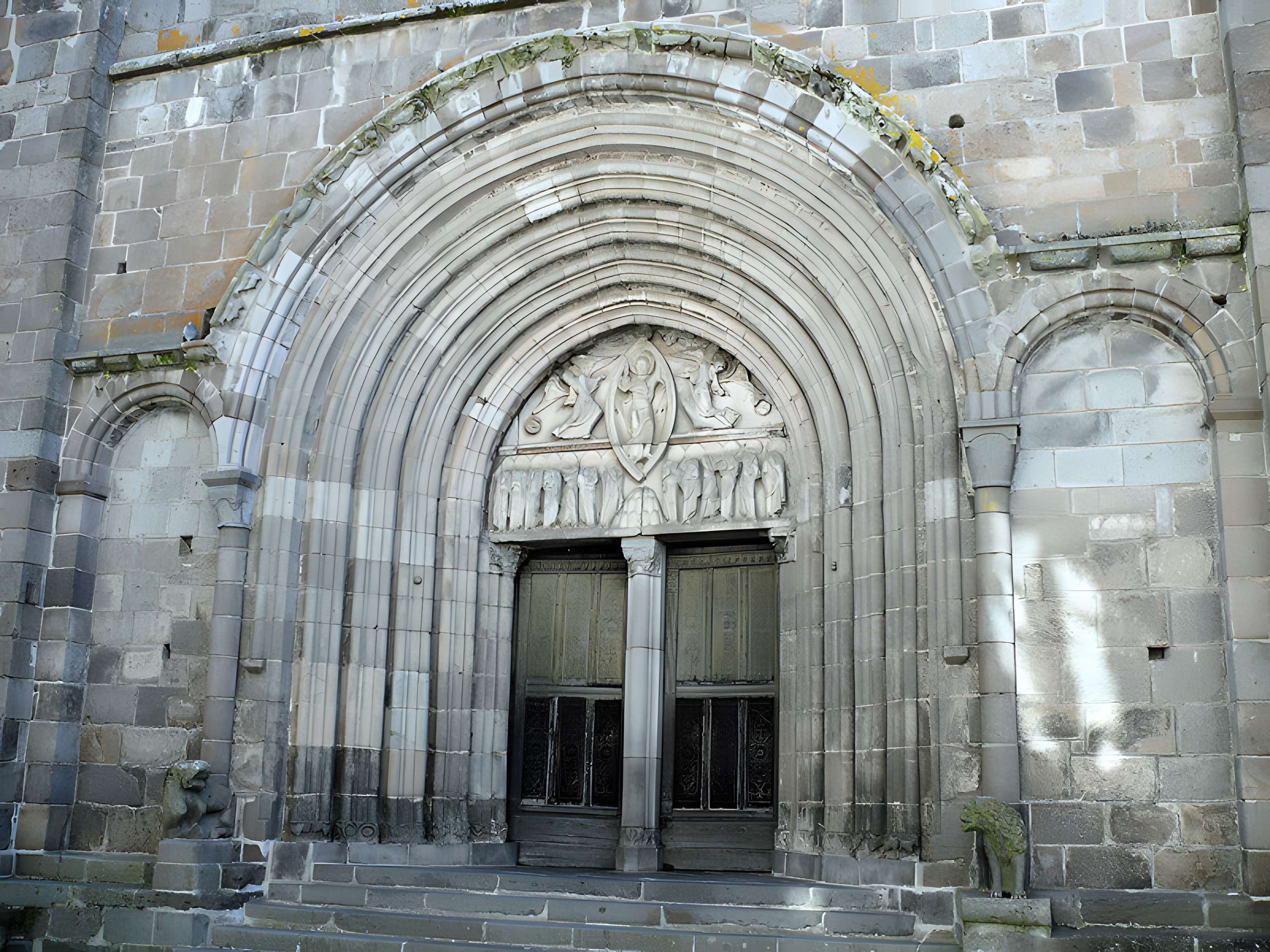 Basilique Notre-Dame-des-Miracles de Mauriac