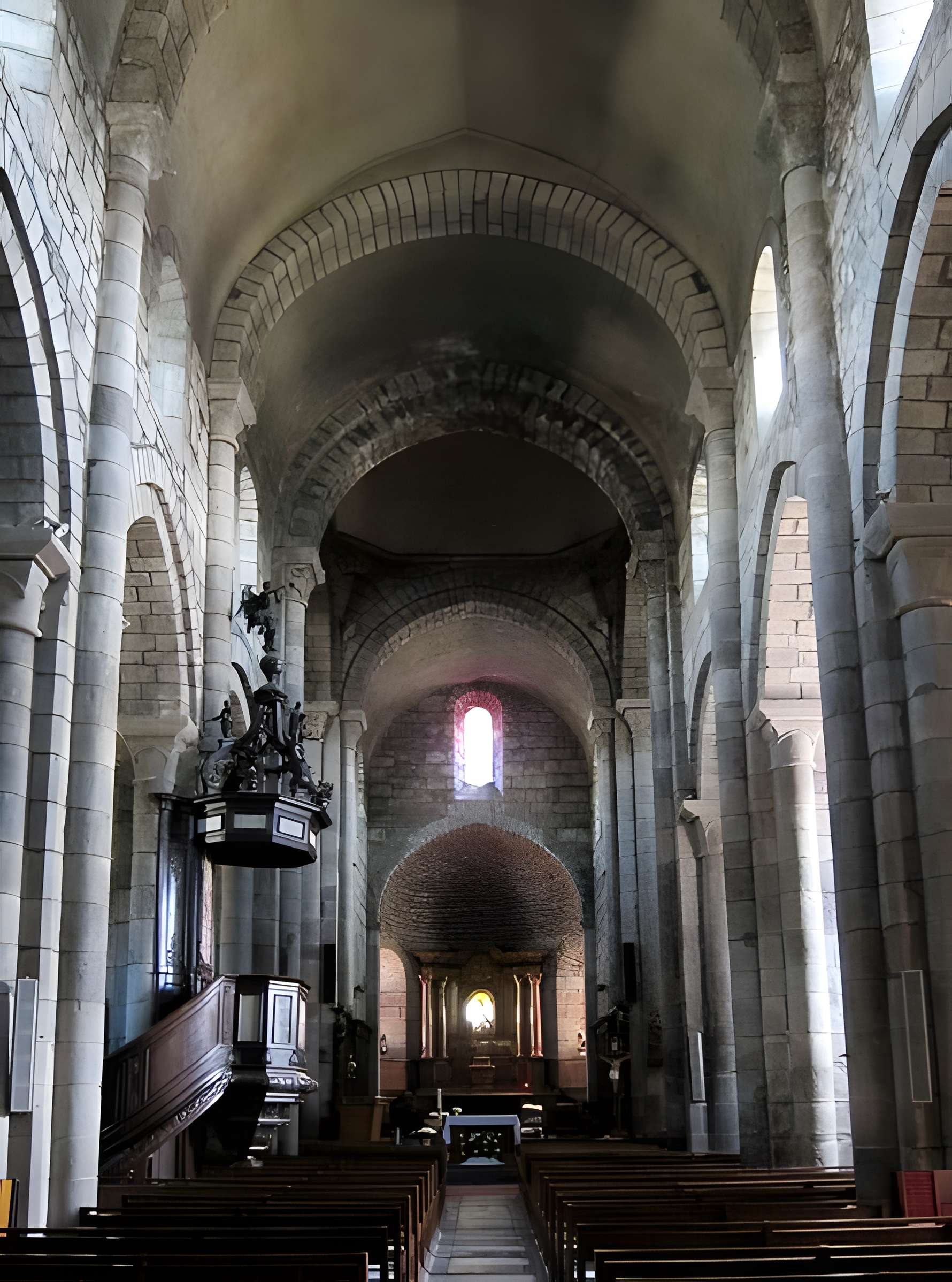 Basilique Notre-Dame-des-Miracles de Mauriac