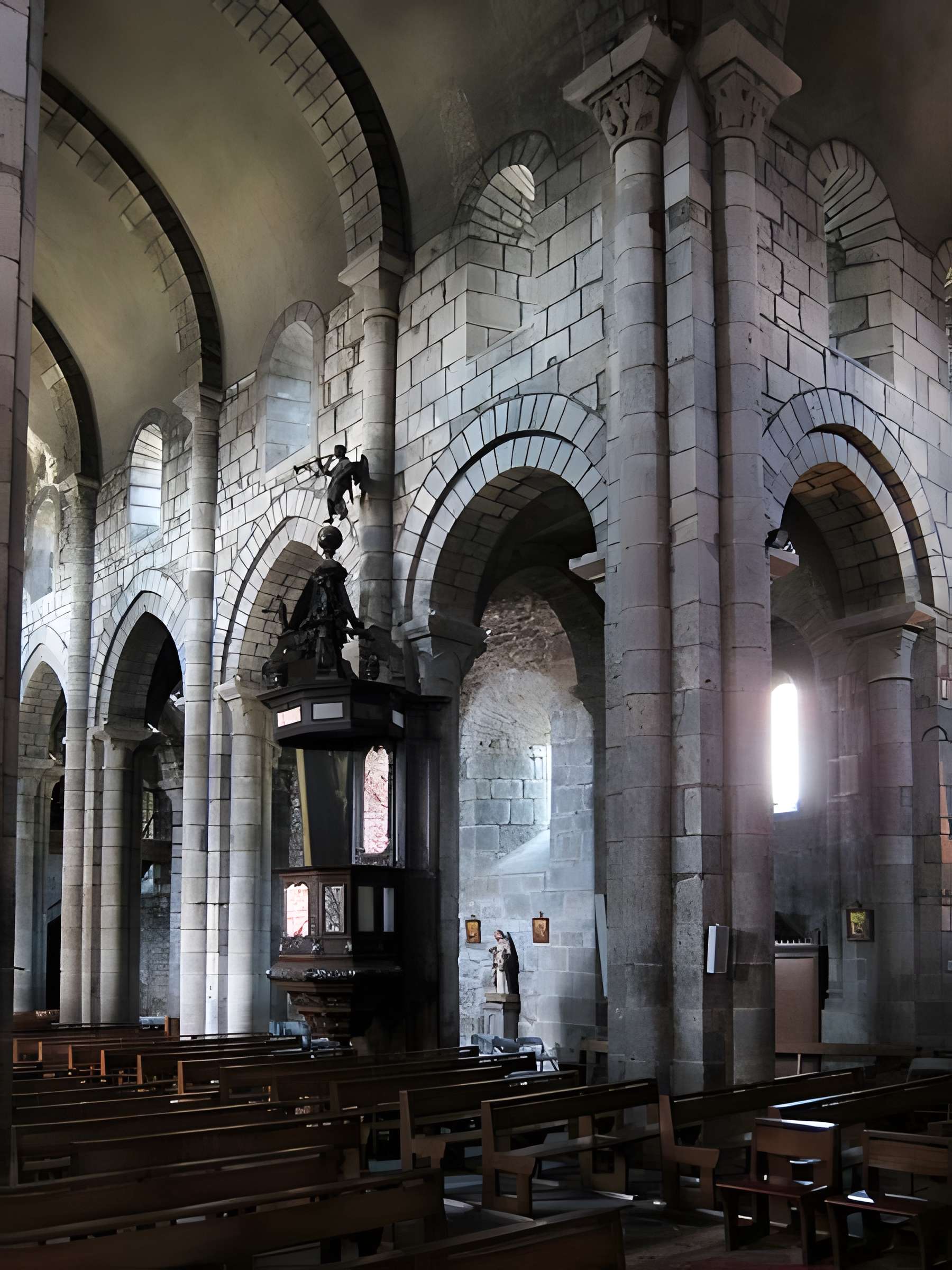 Basilique Notre-Dame-des-Miracles de Mauriac
