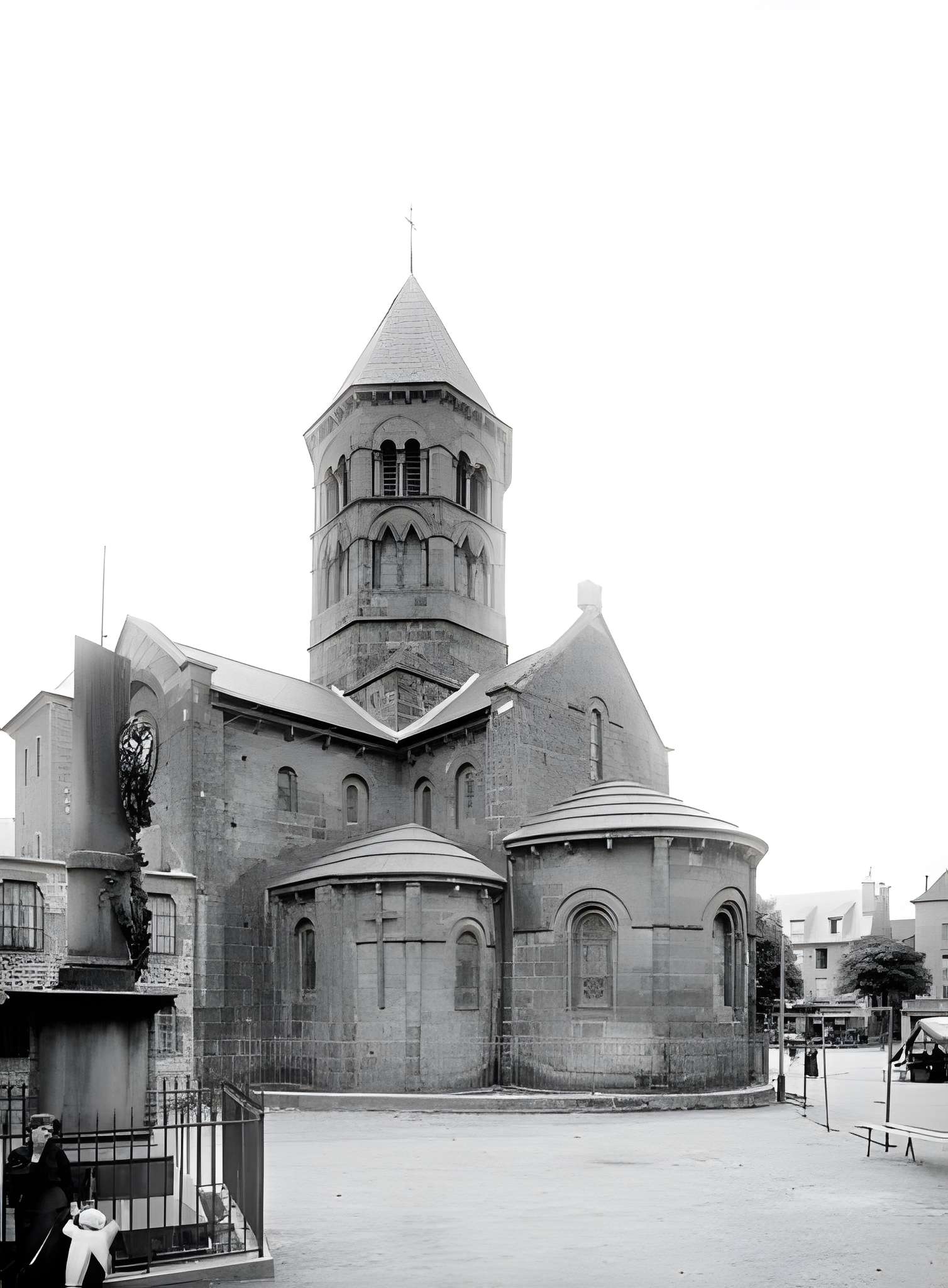 Basilique Notre-Dame-des-Miracles de Mauriac