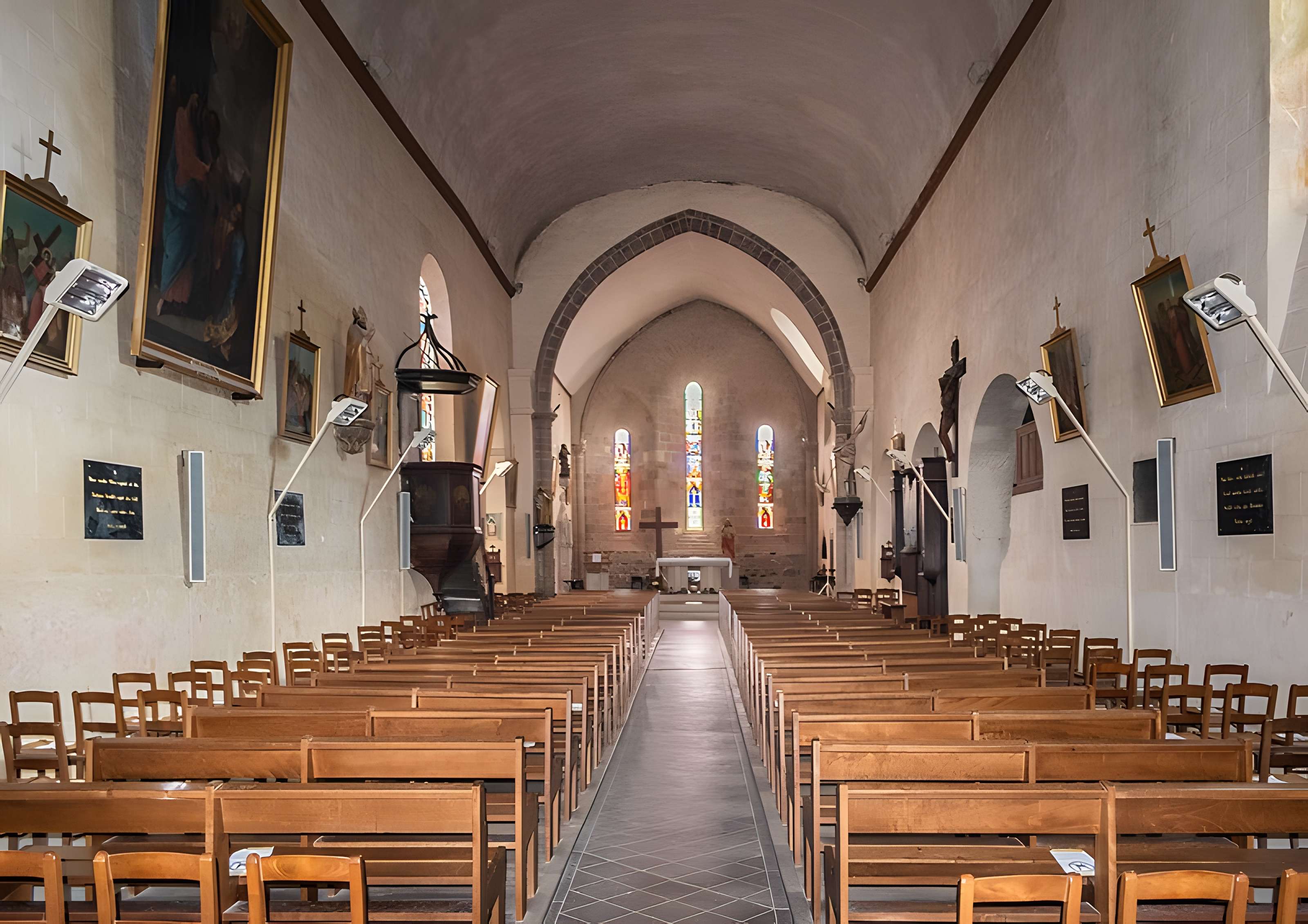 Église Saint-Maximin de Magnac-Laval