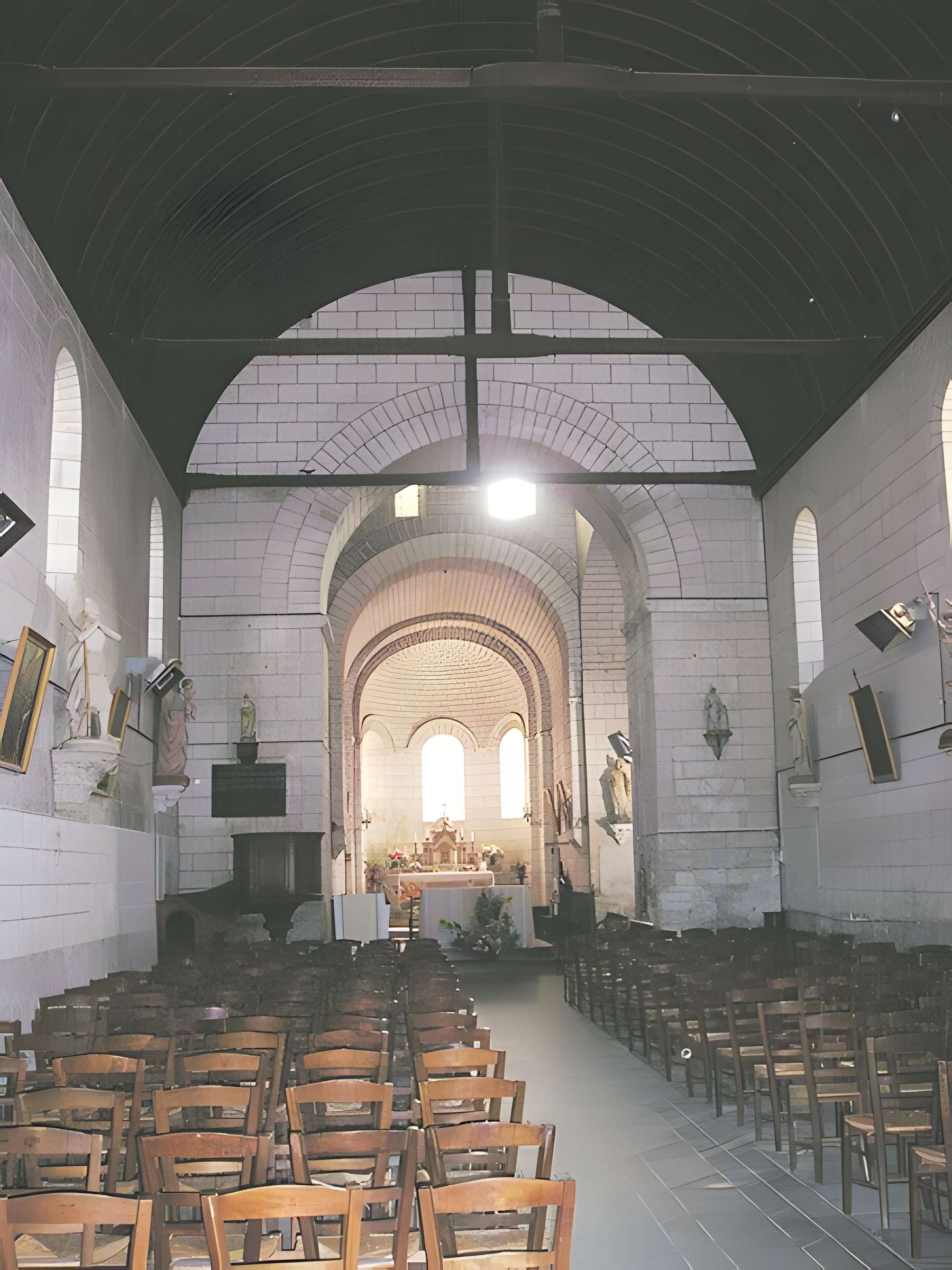 Église Saint-Médard de Cinq-Mars-la-Pile