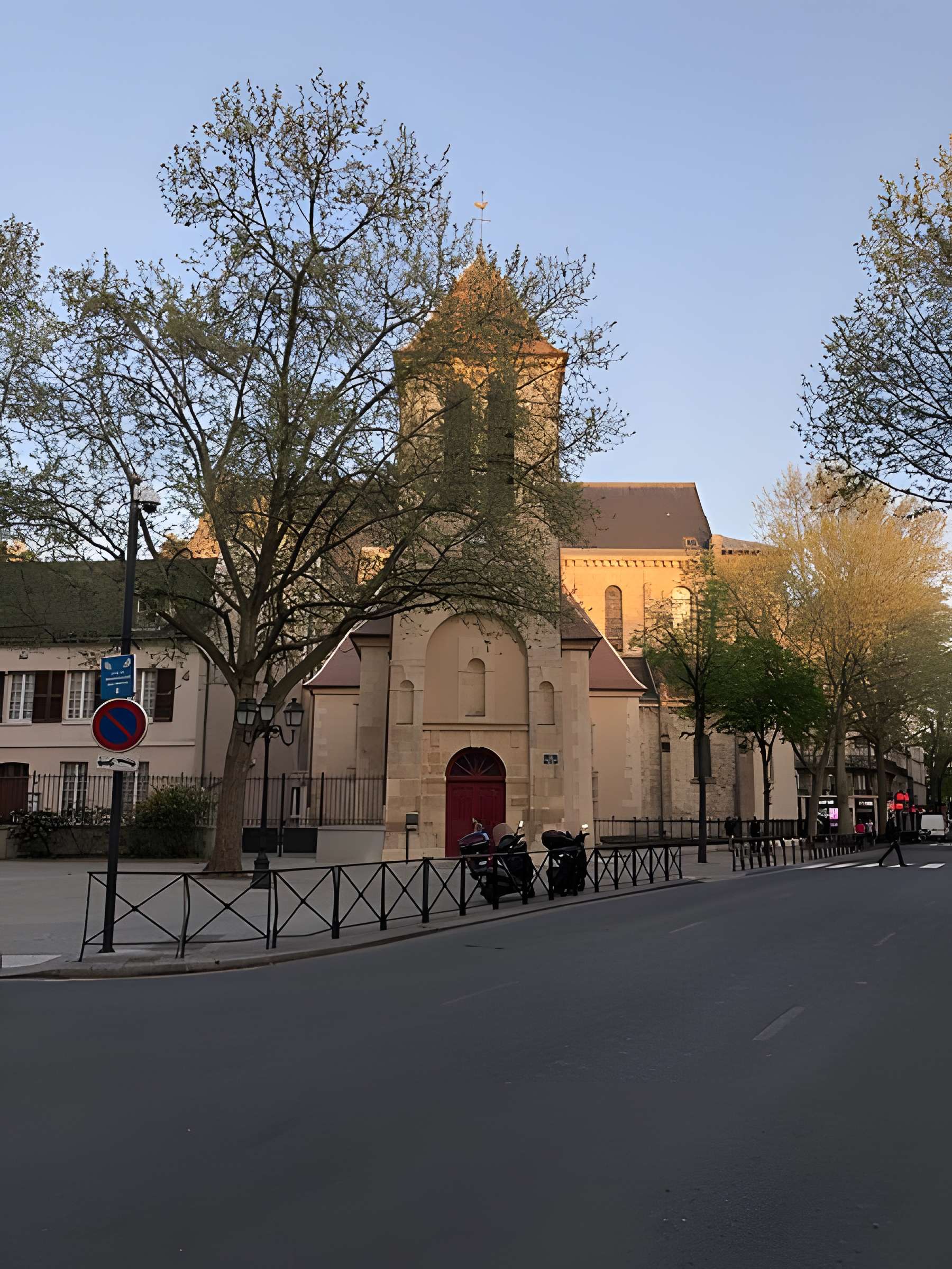 Église Saint-Médard de Clichy