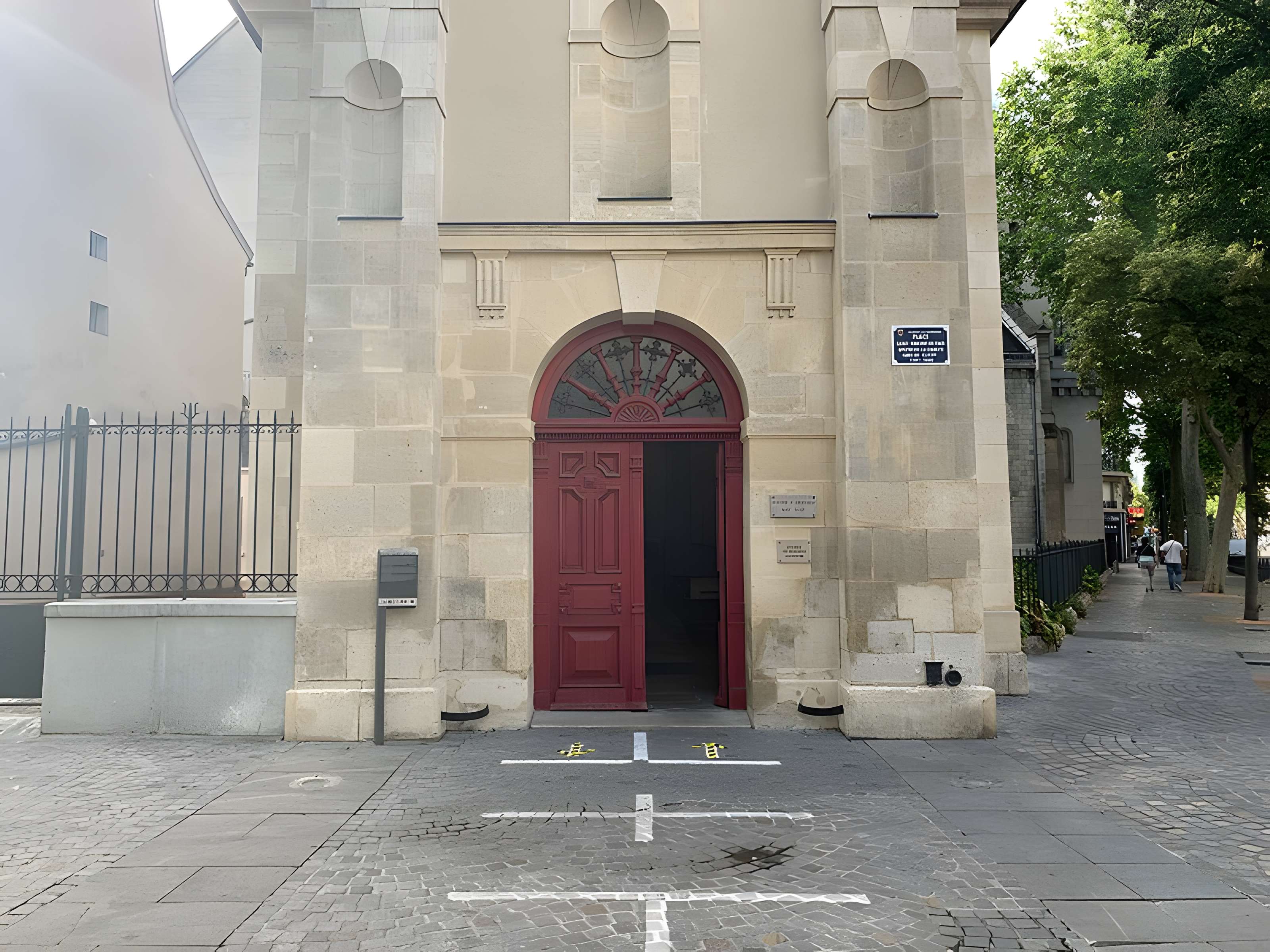 Église Saint-Médard de Clichy