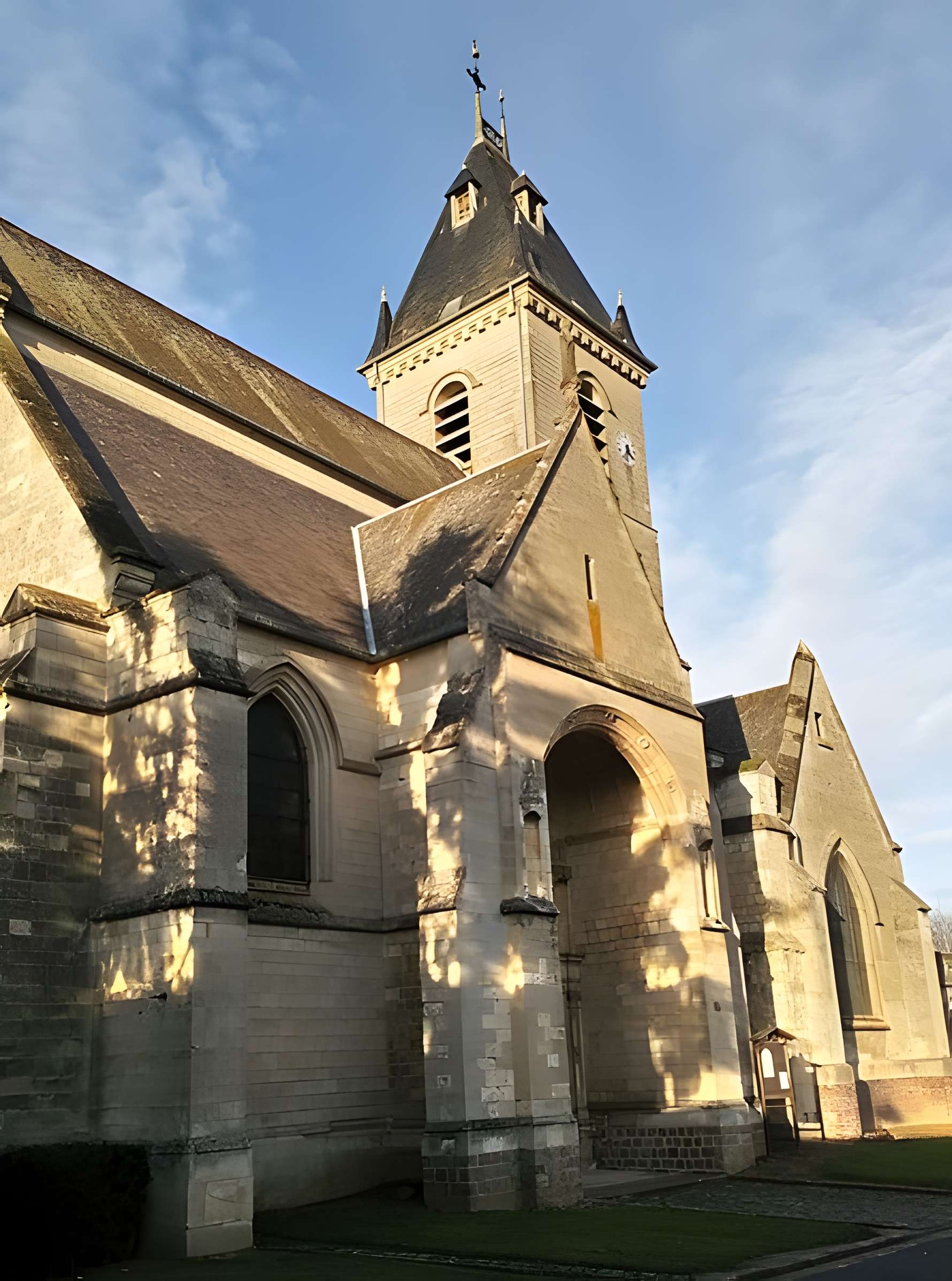 Église Saint-Médard de Croix-Moligneaux