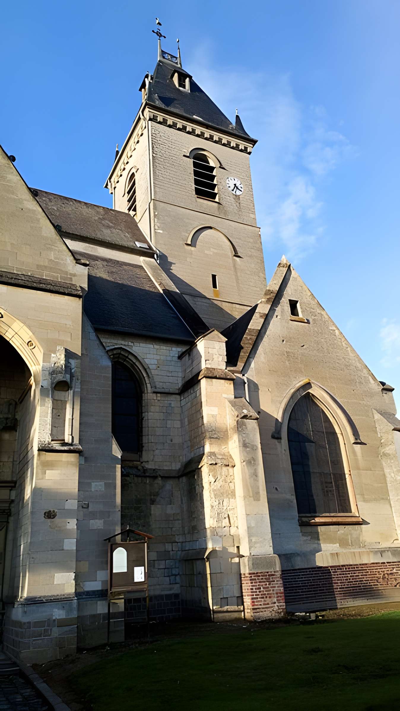 Église Saint-Médard de Croix-Moligneaux